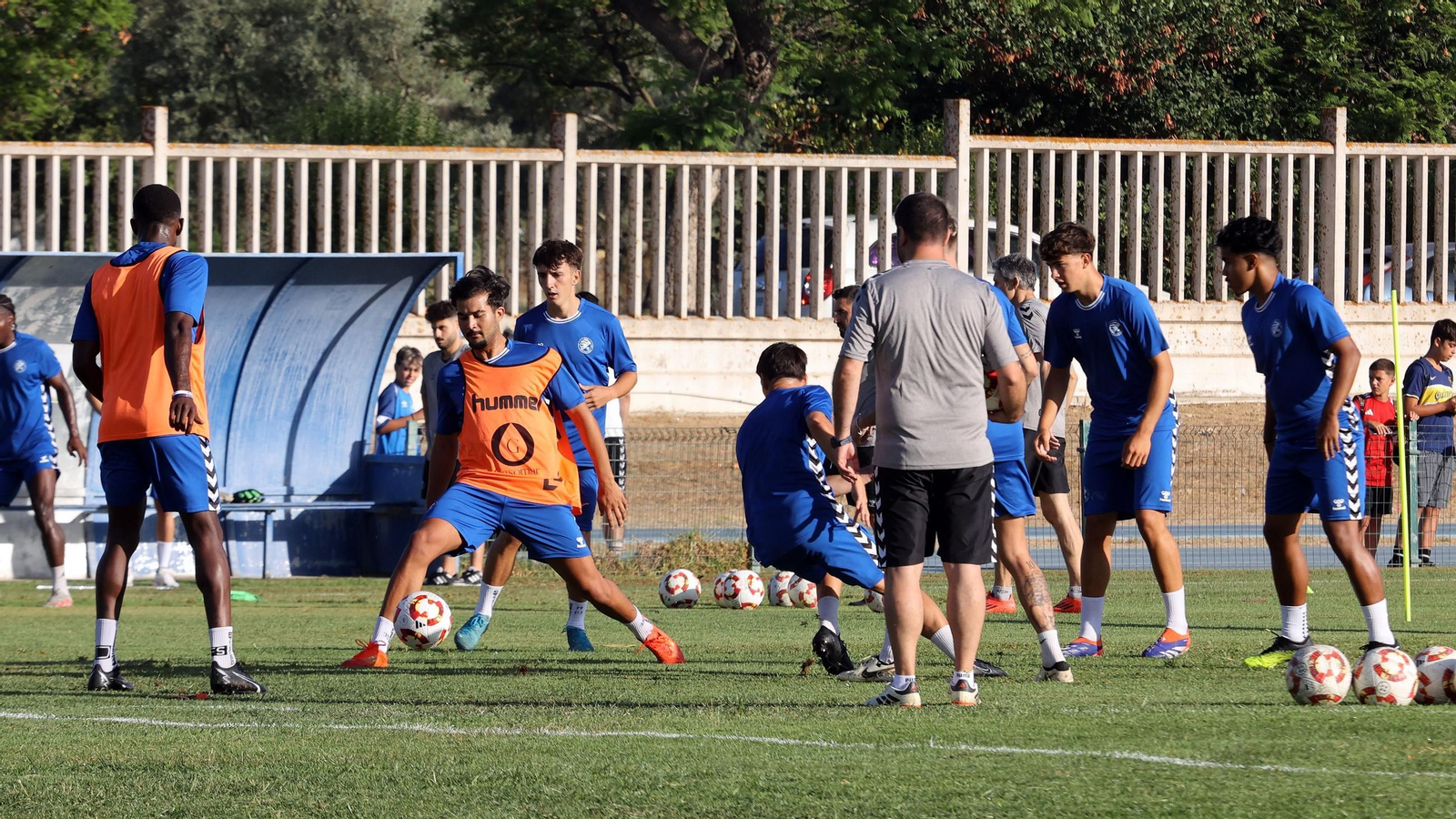 Las fotos del primer entrenamiento de la pretemporada 2025 del Xerez DFC