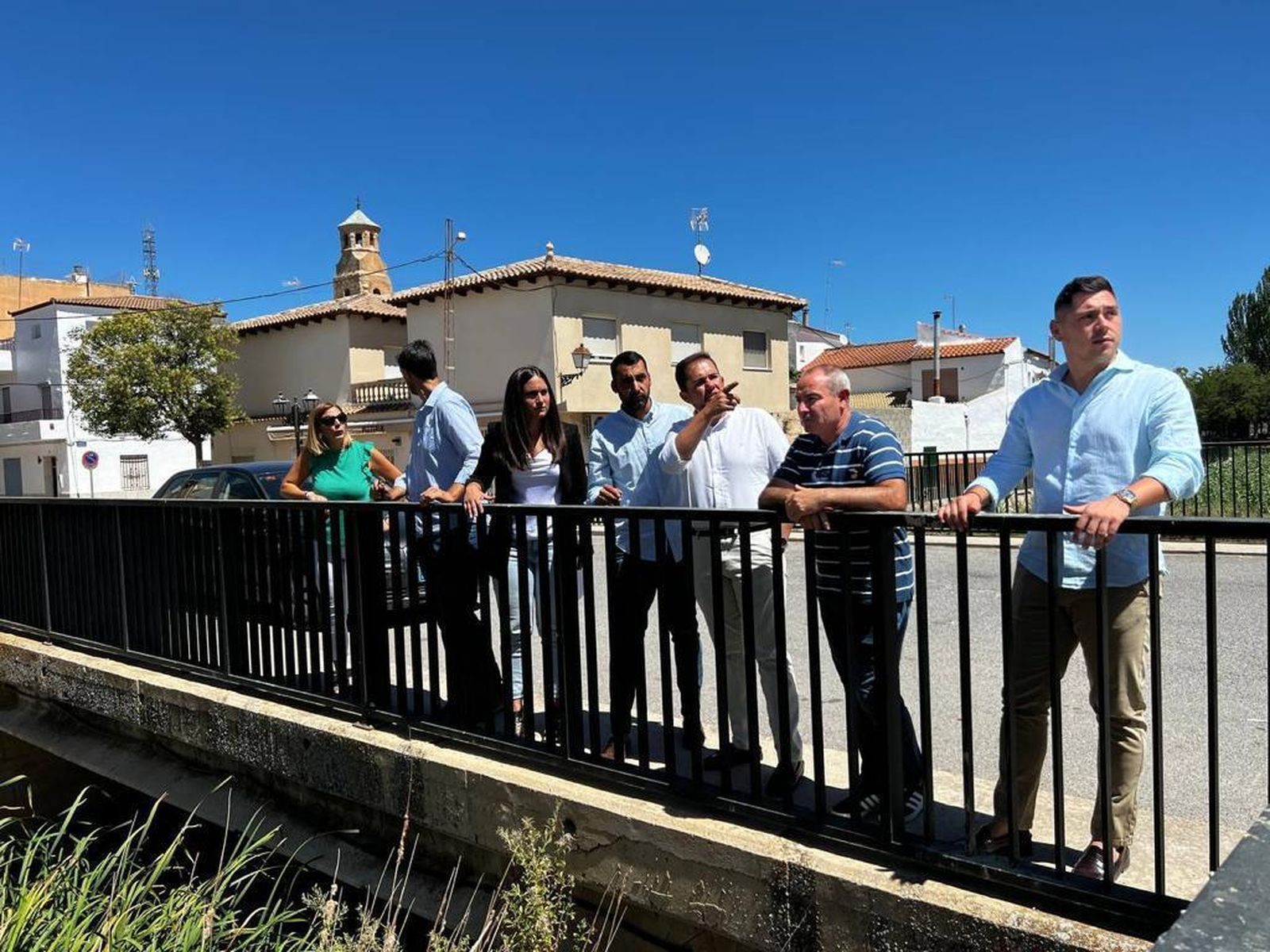 La Diputación de Granada se compromete a ayudar a Guadahortuna a ampliar su cementerio y limpiar el cauce del río