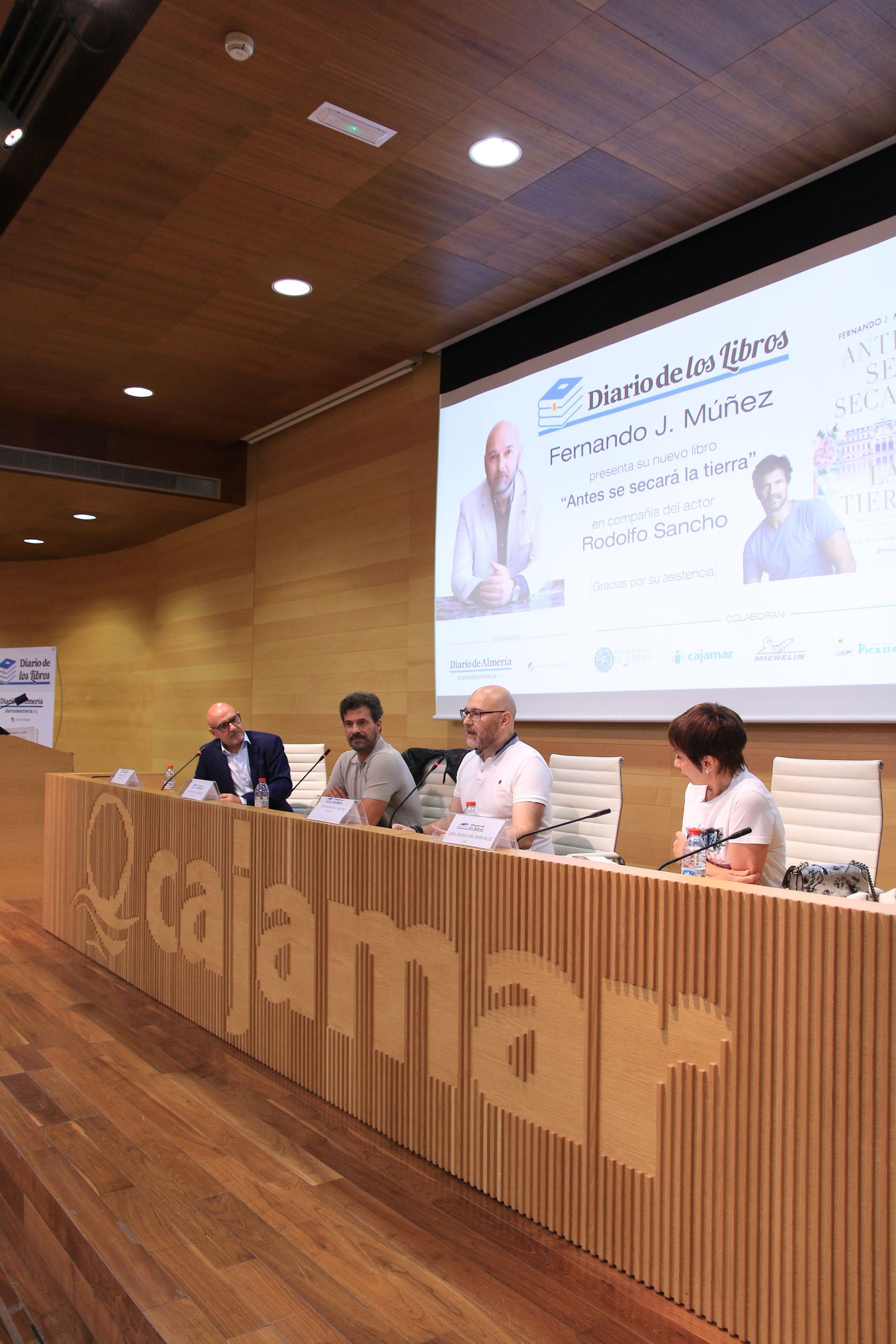 Diario de los Libros, con Fernando J. Múñez y su novela 'Antes se secará al tierra'