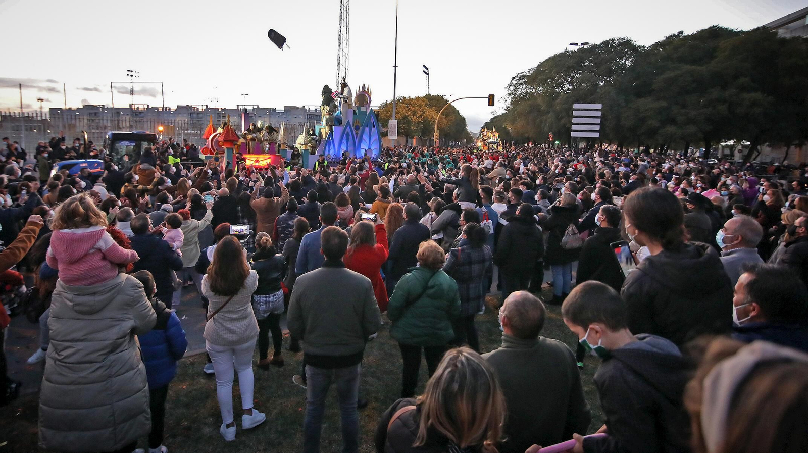 La última Cabalgata de los Reyes Magos de Jerez pasando por la avenida Europa
