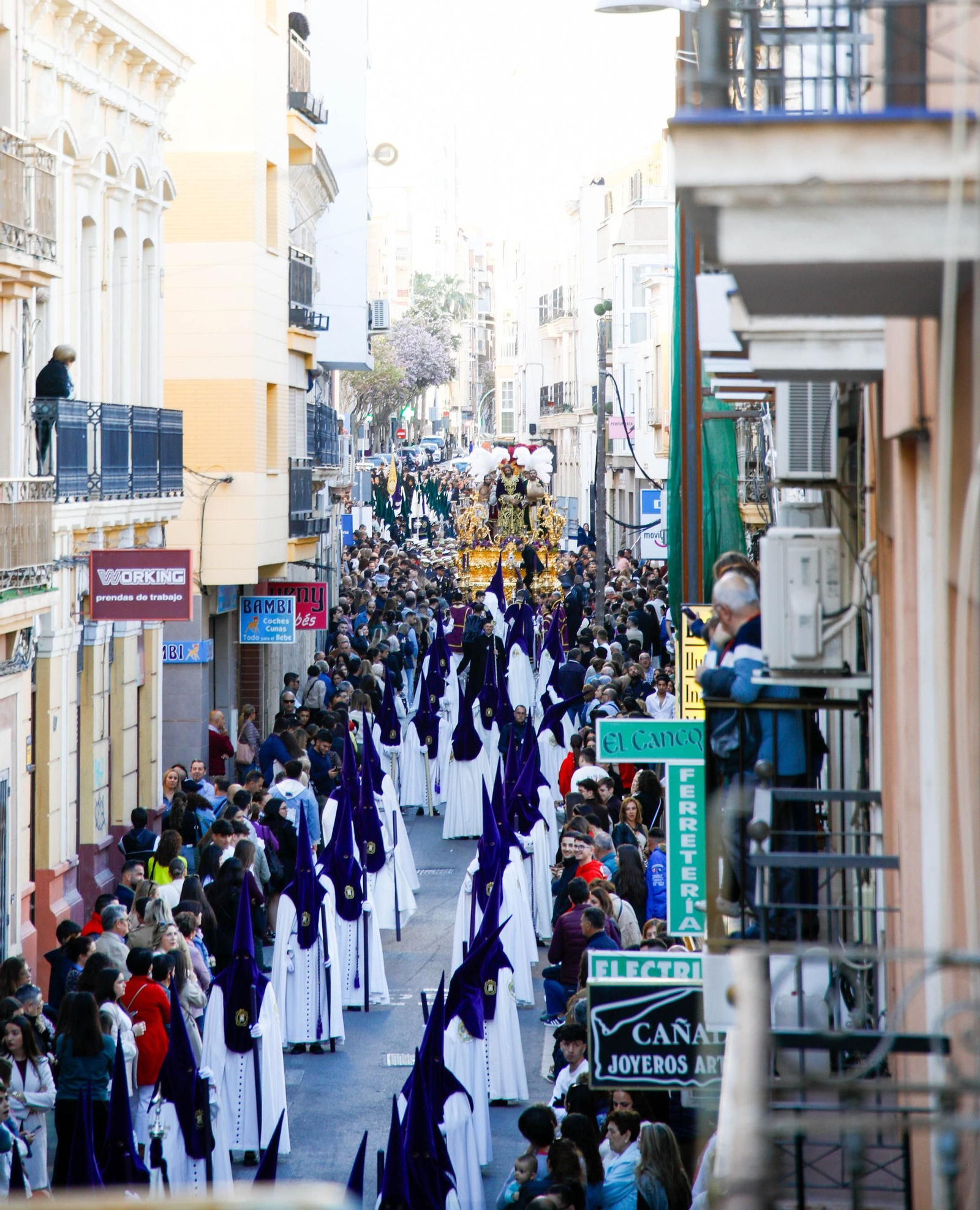 Macarena en la Semana Santa de Almería