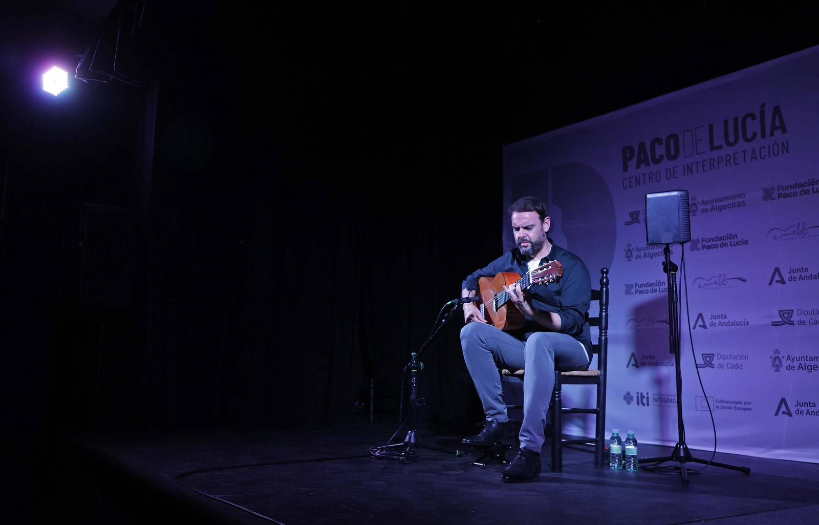 Fotos del concierto de Dani de Morón en el Centro de Interpretación 'Paco de Lucía' de Algeciras