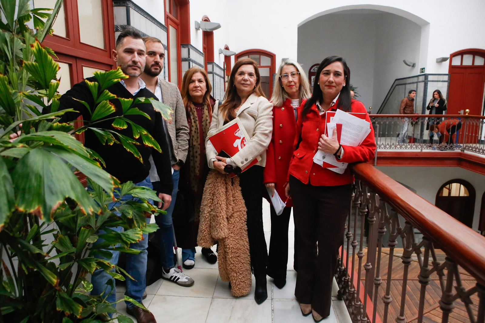 Fotos del Pleno del Ayuntamiento de Algeciras con el plantón de la oposición al alcalde Landaluce