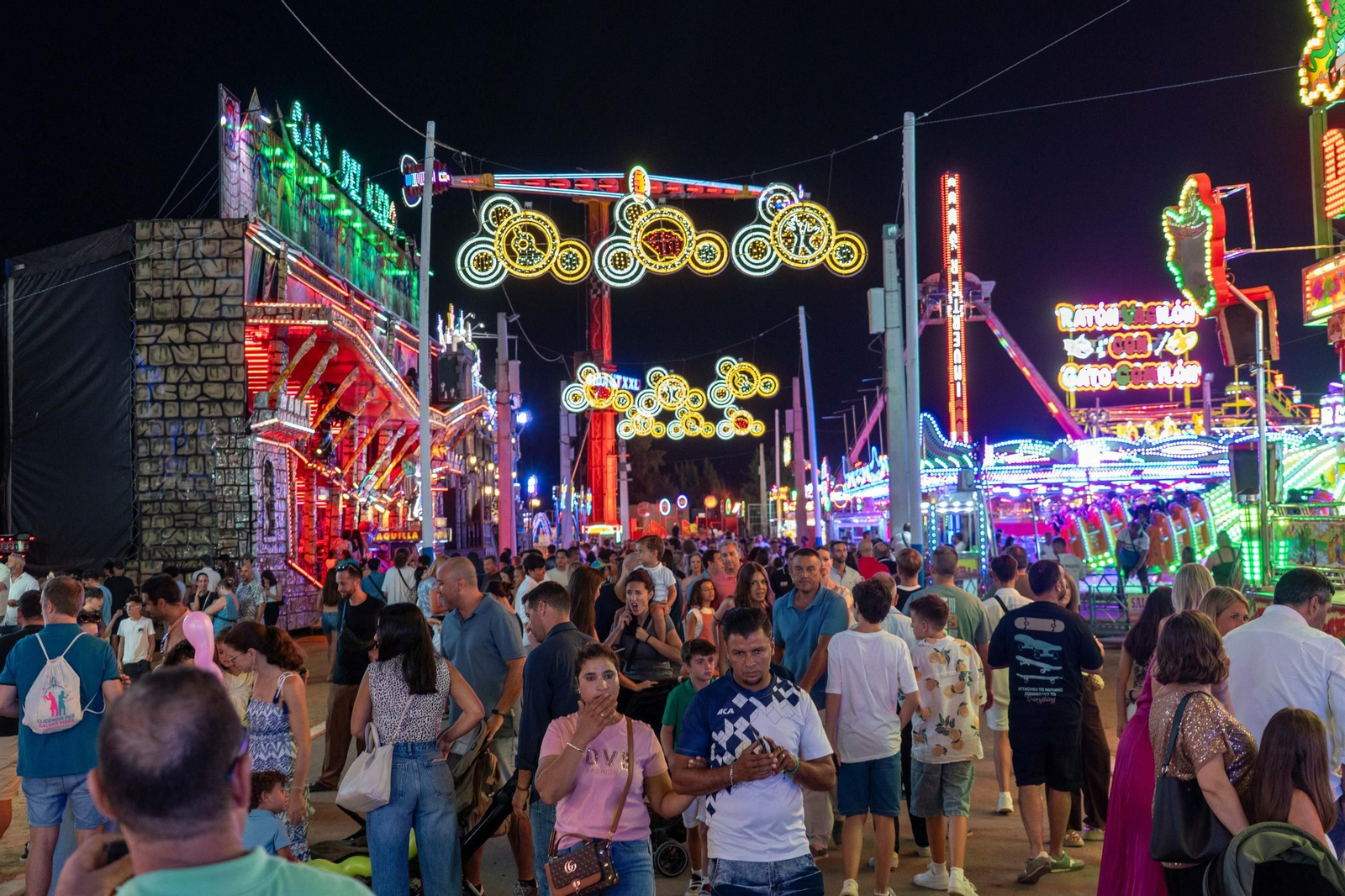 Colombinas 2025: Imágenes del ambiente el viernes 1 de agosto en las Fiestas Colombinas