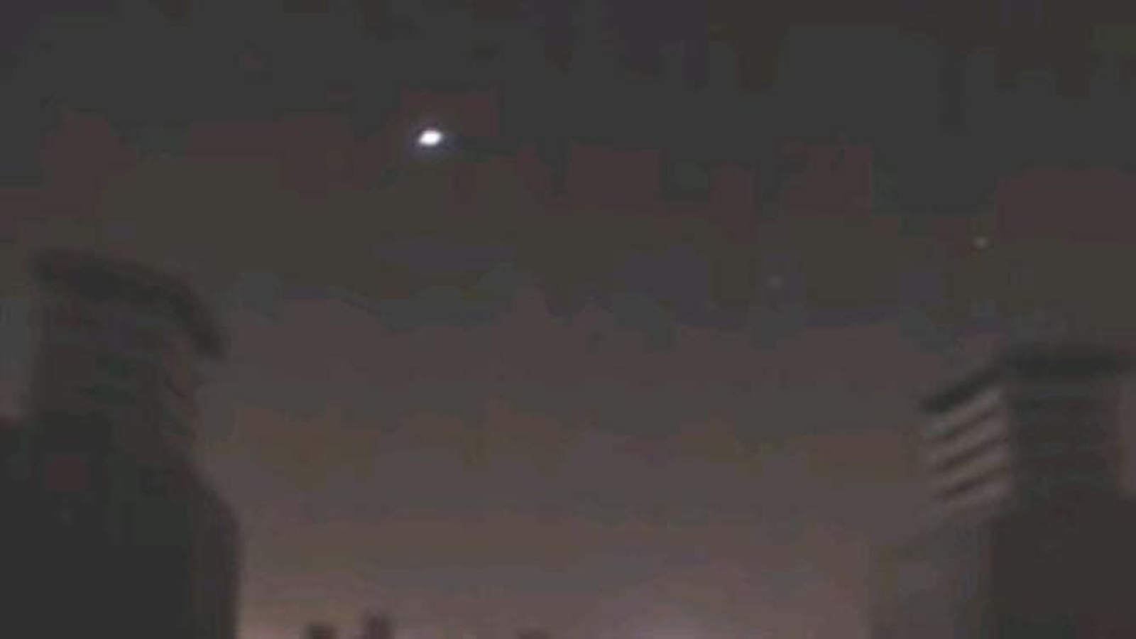 Detalle de la bola de fuego en Sevilla el pasado lunes.