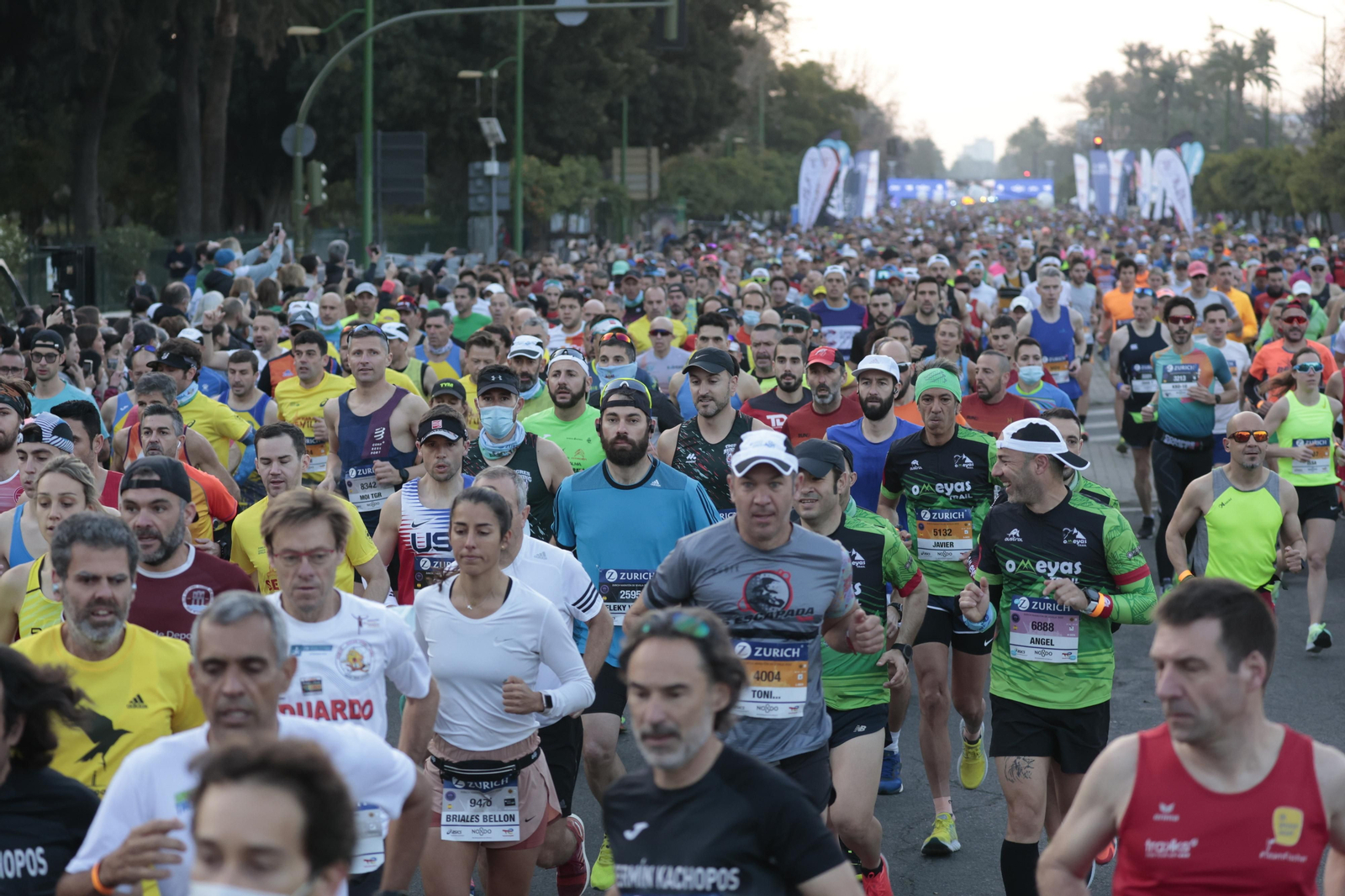 Las imágenes de la Maratón de Sevilla 2022 (1)