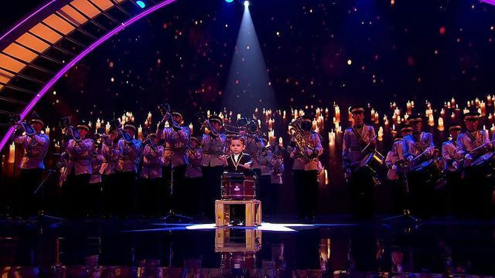 Hugo Molina en su actuación con la Agrupación Musical Ciudad de Móstoles