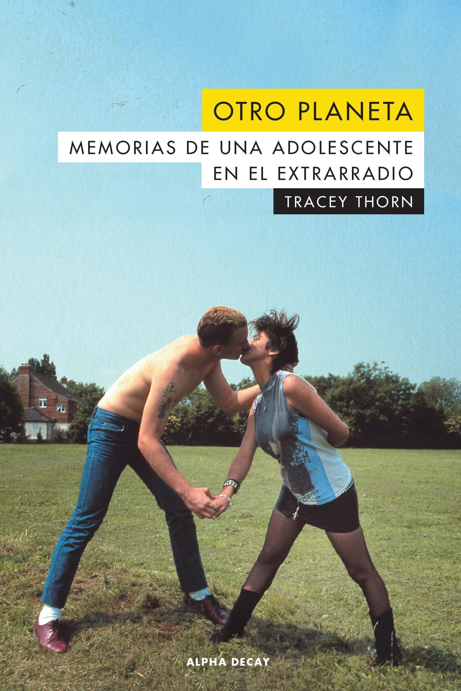 La portada del libro, editado por Alpha Decay.