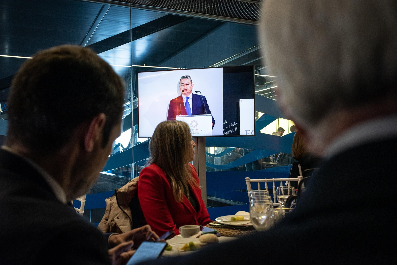 Imágenes de los invitados a la conferencia y desayuno-coloquio con Antonio Sanz en el Foro Joly Andalucía
