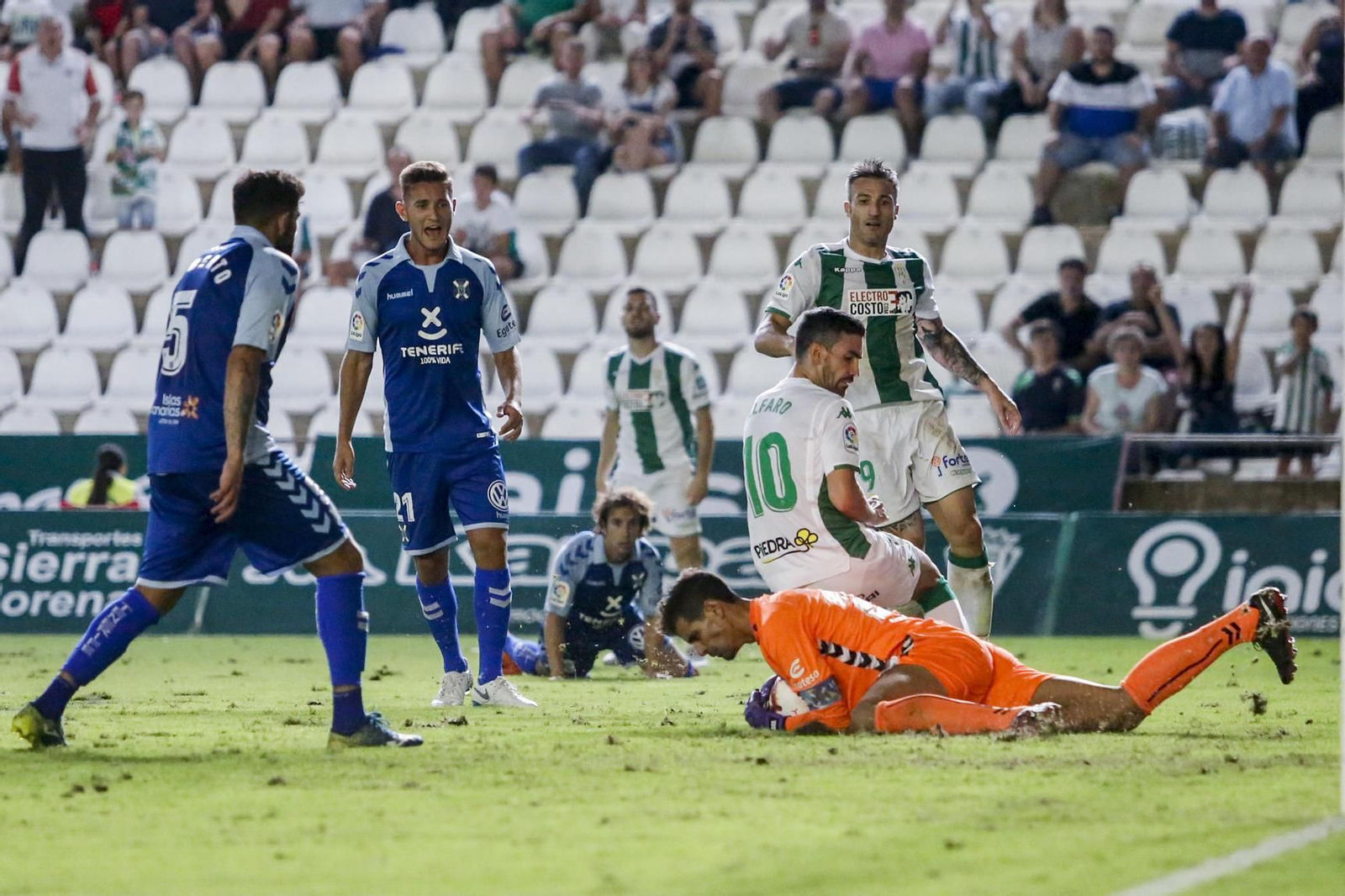 El Córdoba CF-Tenerife, en imágenes