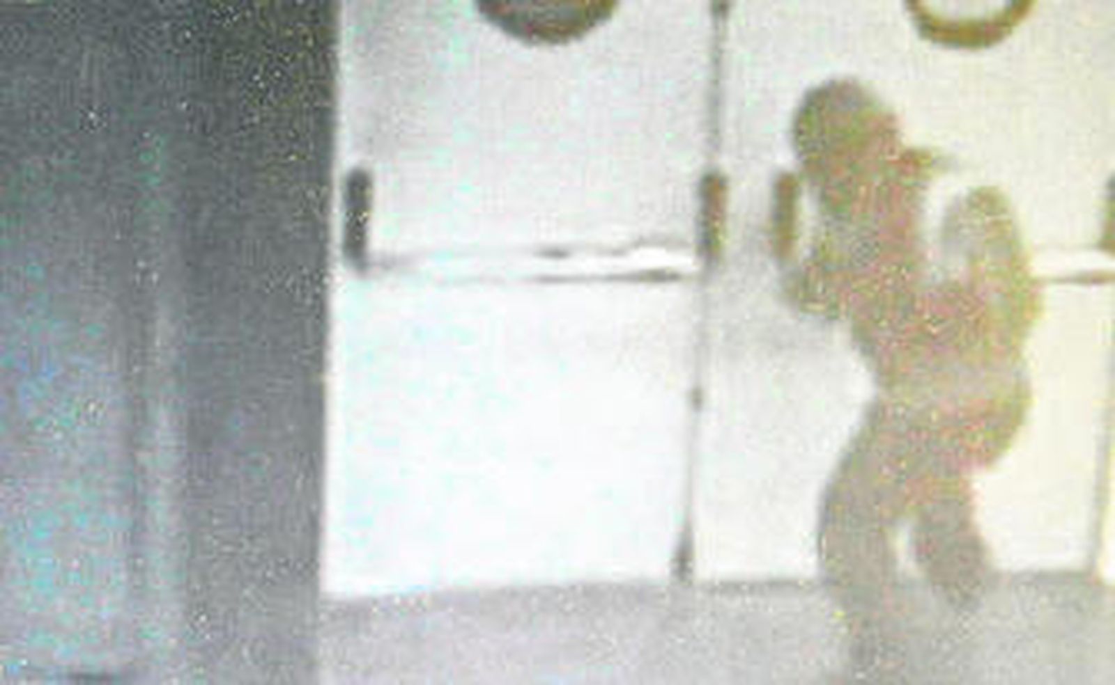 Imagen del asaltante captada por la cámara de seguridad.