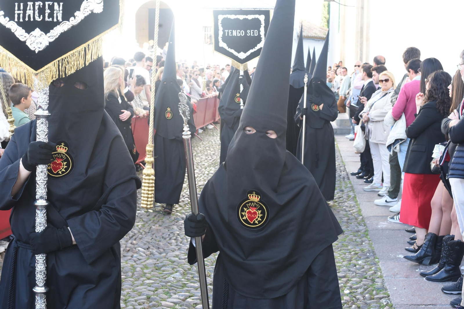 La procesión de los Dolores en este Viernes Santo de Córdoba, en imágenes
