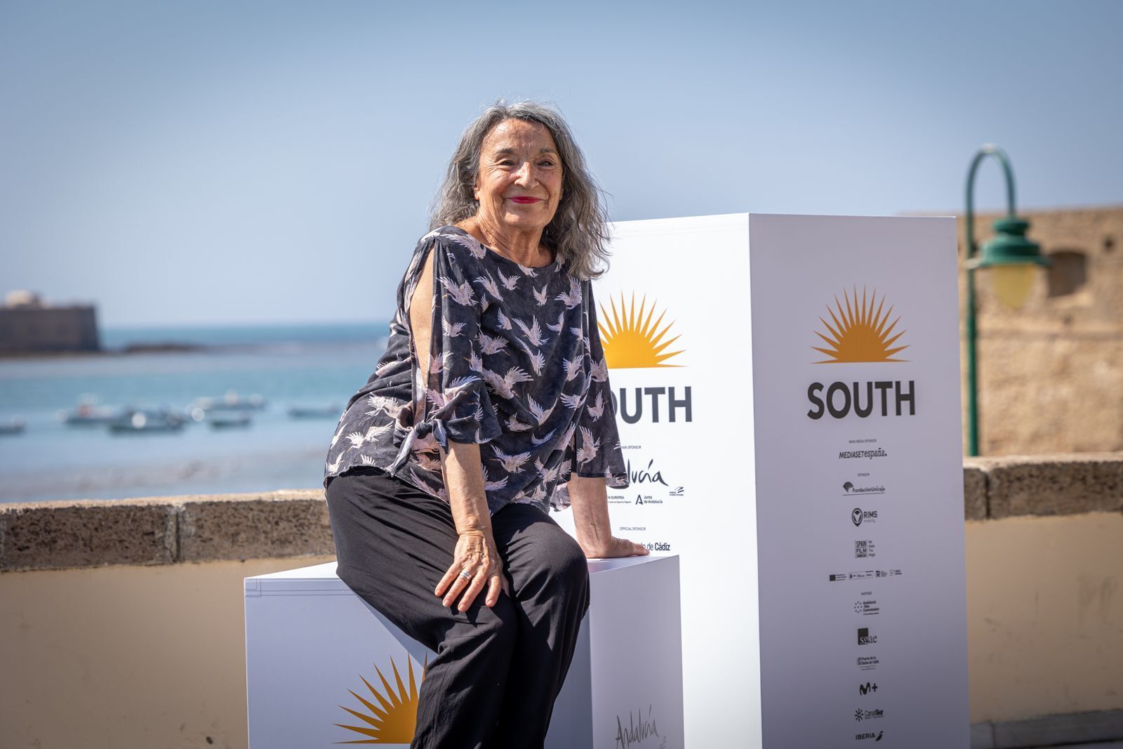 Photocall de Petra Martínez y actores de la serie 'La ley del mar' en La Caleta