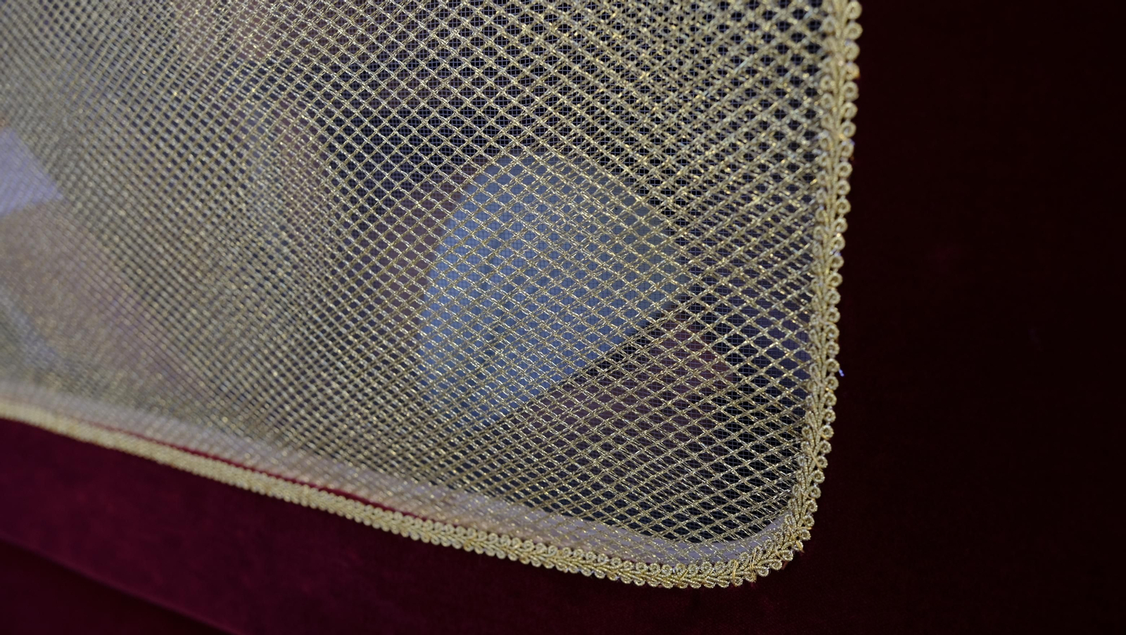 Coronación desaría al viento en su estación de Penitencia