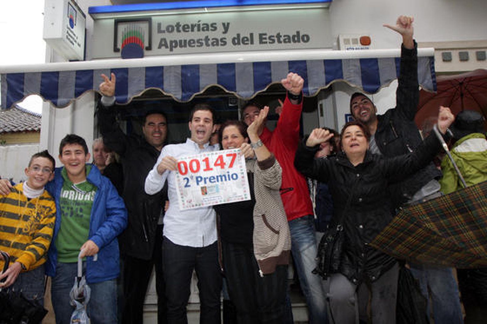 Toca el segundo premio de la Lotería en Véllez de Benaudalla (Granada).

Foto: Lucía Rivas