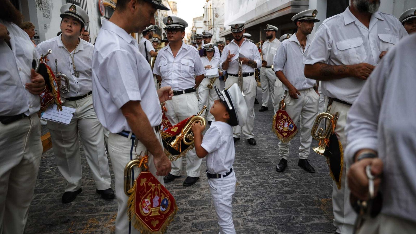 Una de las tres bandas de música que han acompañado el cortejo.