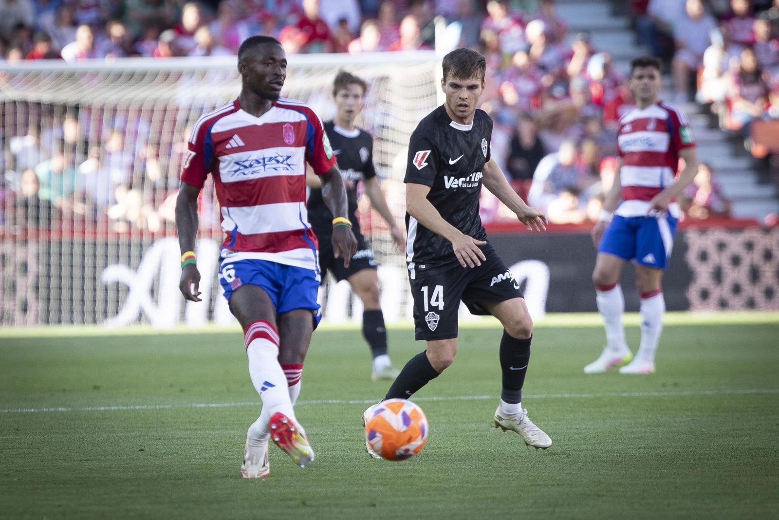 Las imágenes del partido Granada CF-Elche
