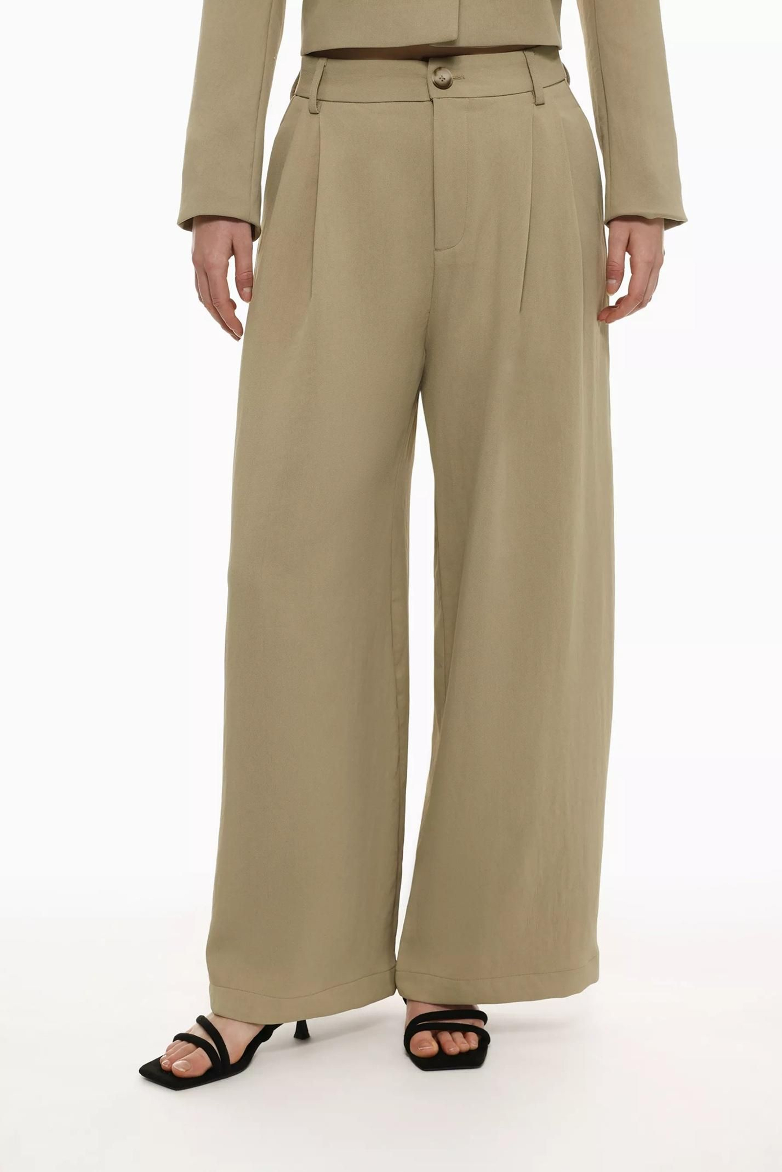 Pantalones de vestir de Lefties.