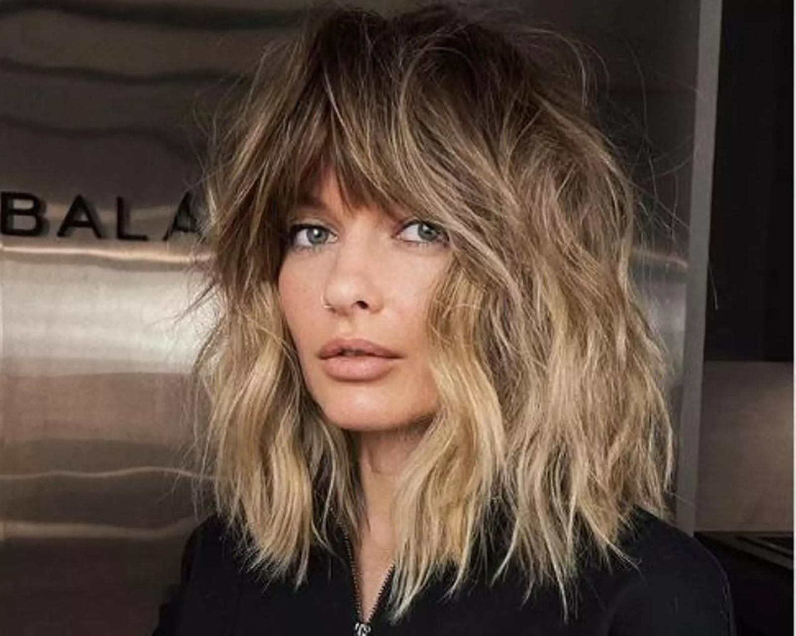Un corte de pelo antes de irnos de vacaciones puede ayudarnos a prevenir los daños del verano.