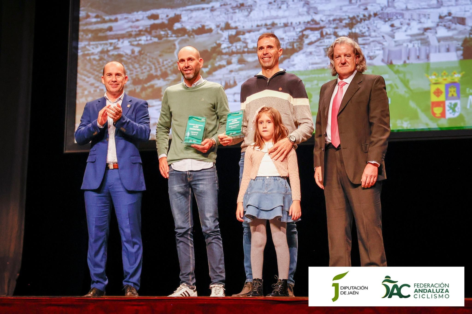 Fiesta fin de temporada del ciclismo jiennense en Martos, en imágenes