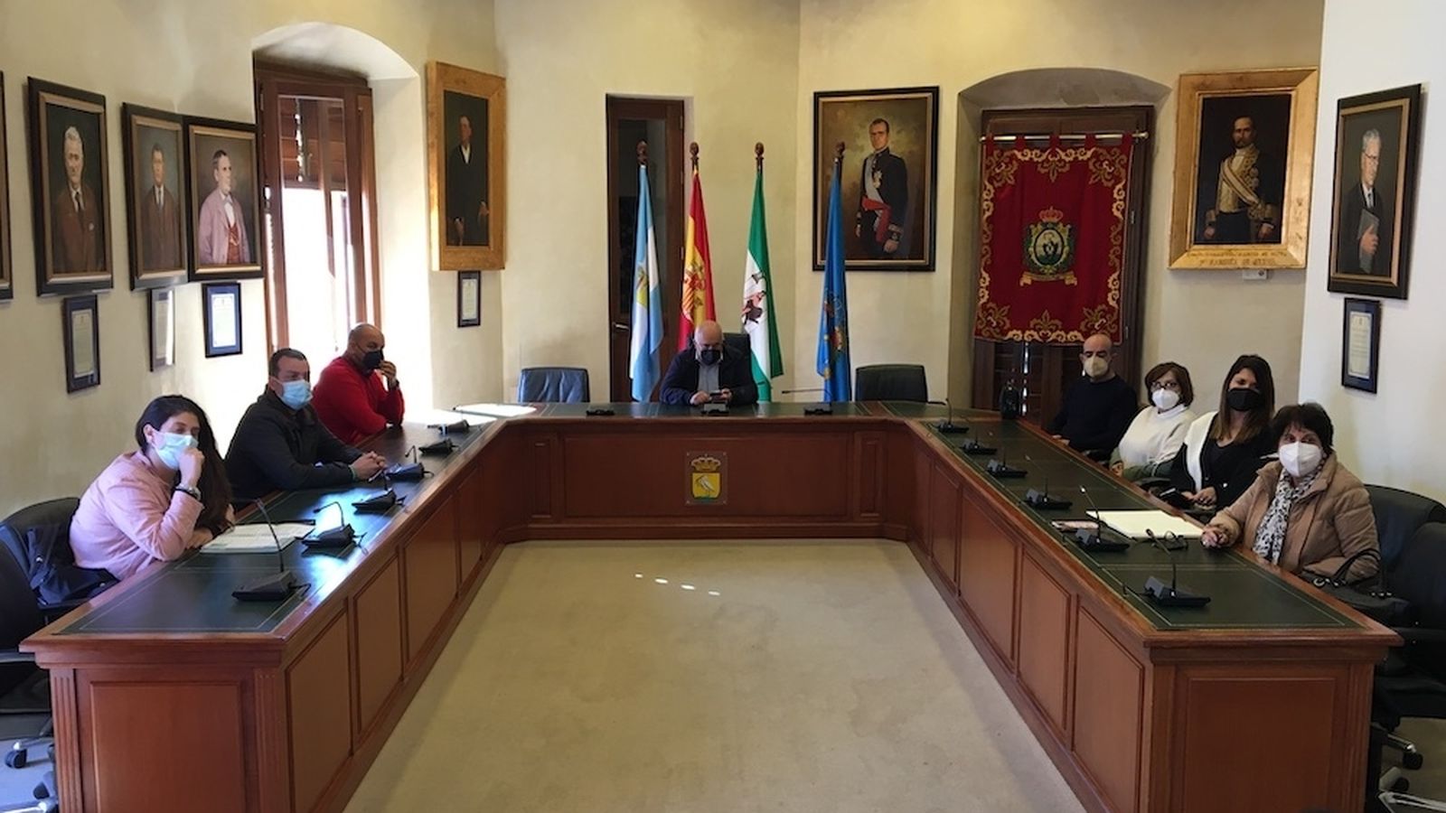 Reunión de los alcaldes de la Cuenca Minera para mostrar su rechazo al vertedero.