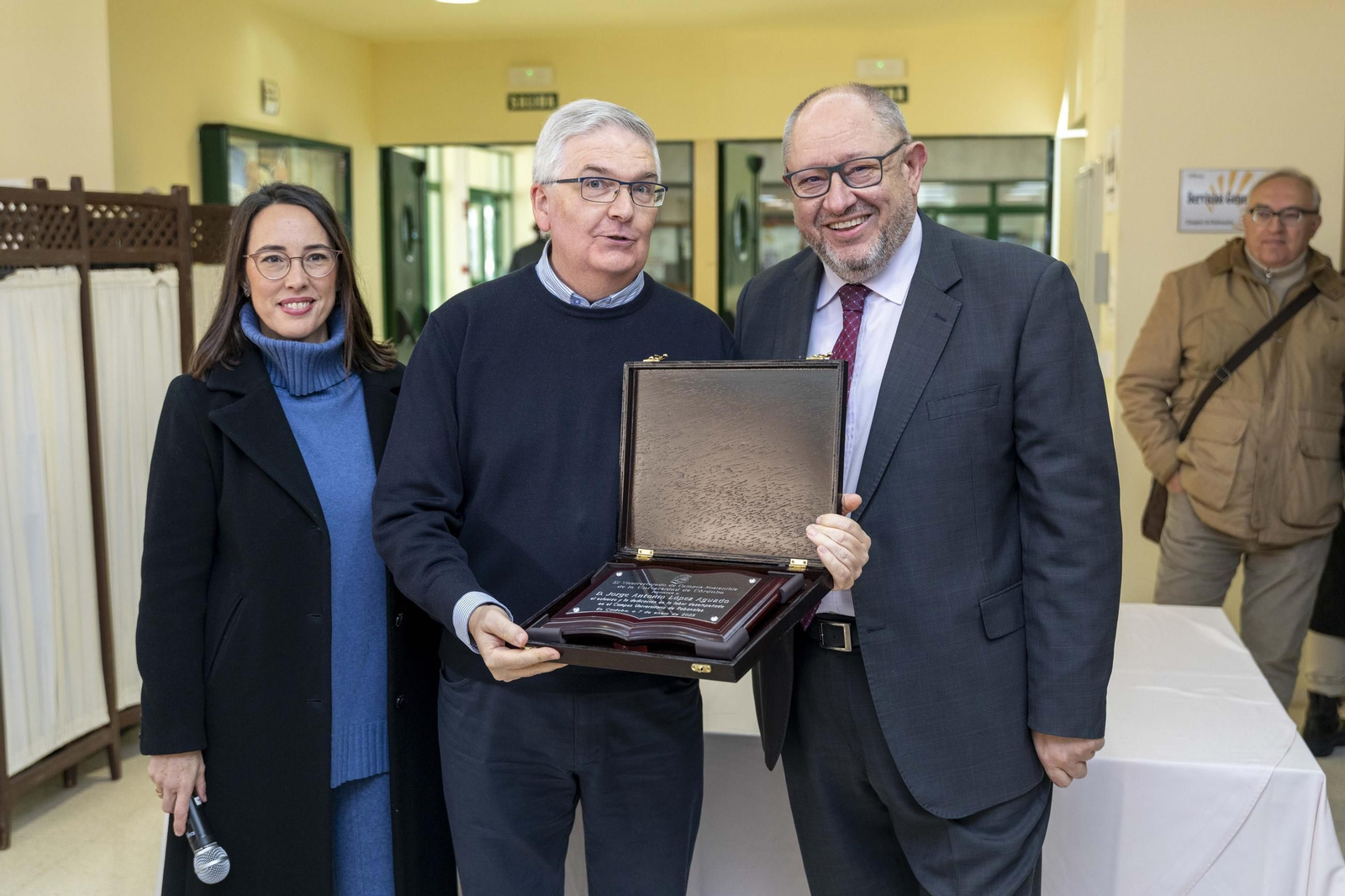 eL Tradicional desayuno con roscón de Reyes en el Campus de Rabanales, en imágenes