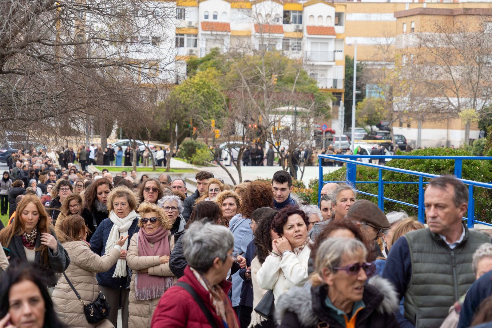 Fotografías del ambiente previo a la Misa funeral por las víctimas del accidente ferroviario