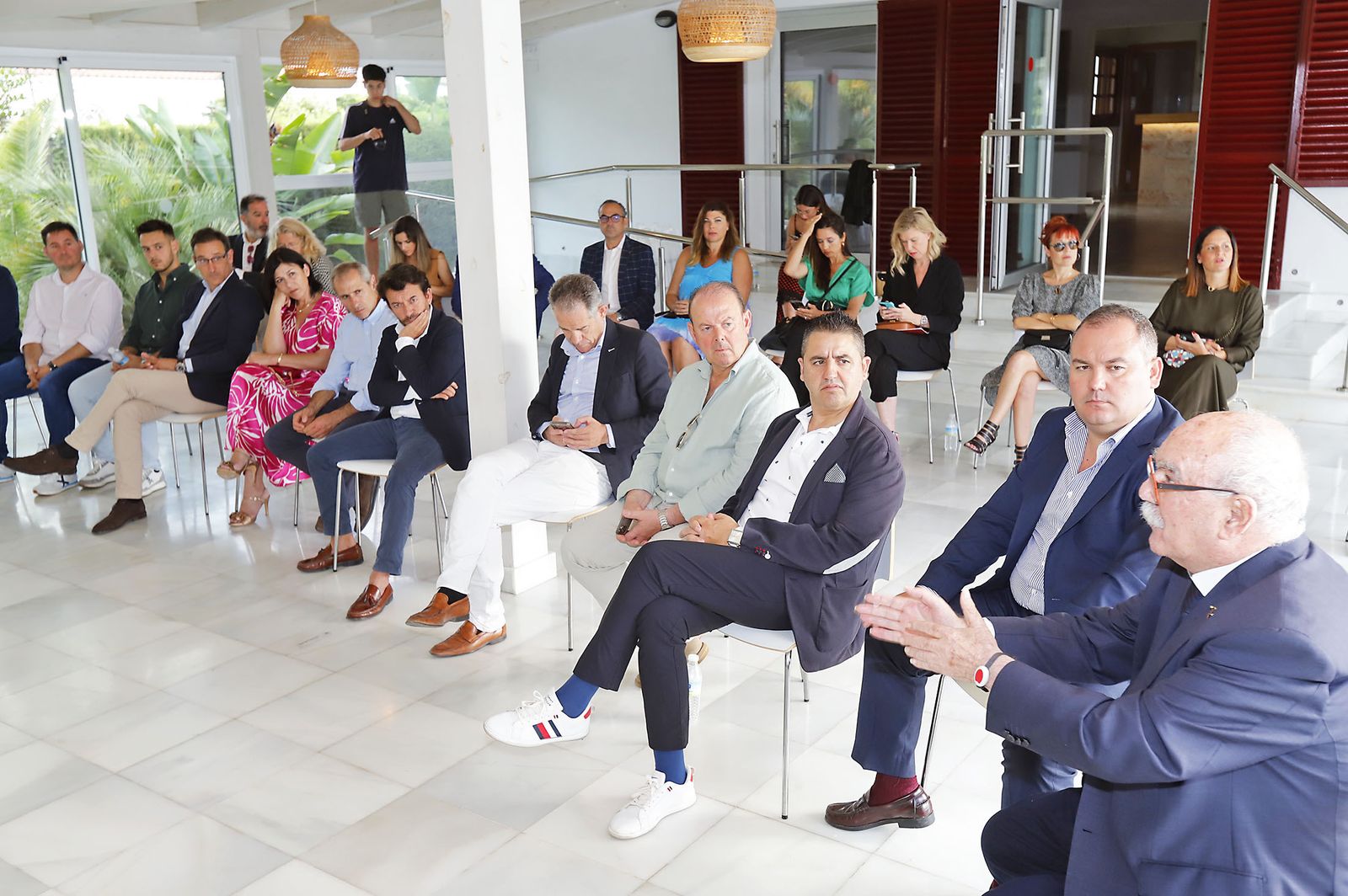 Imágenes del debate de "La Noche de los Frutos Rojos"