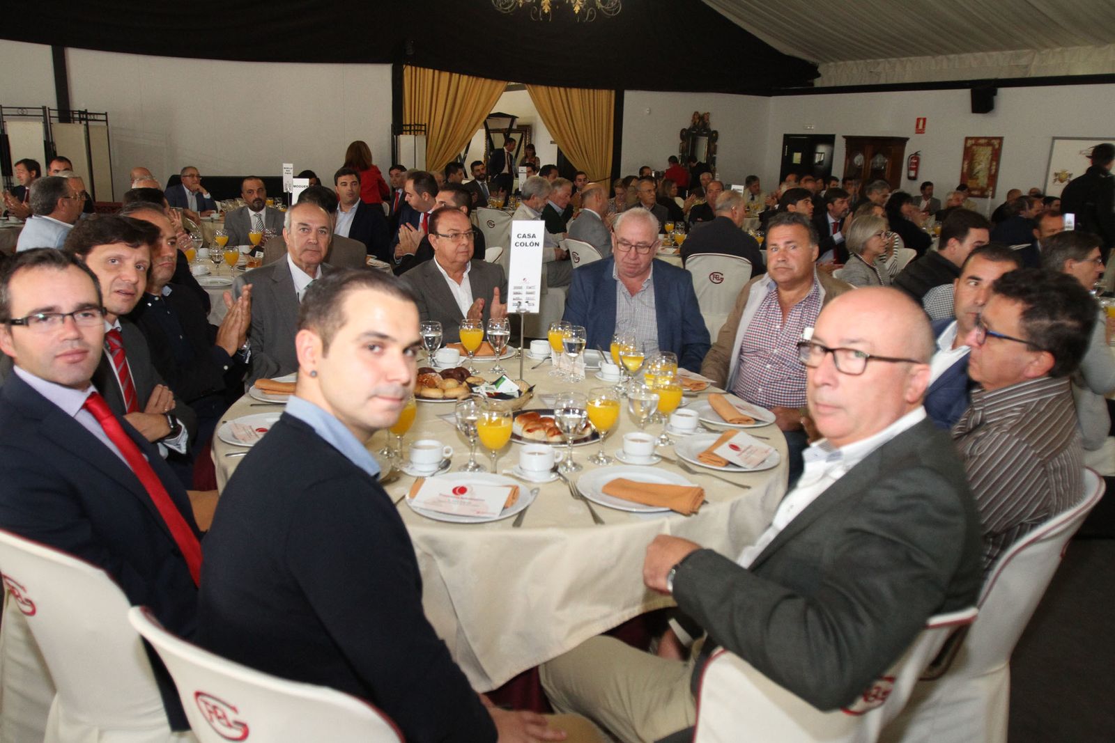 Imágenes del Desayuno Informativo del Grupo Joly con Javier Targhetta