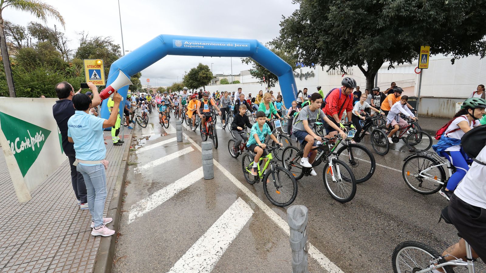 Búscate en la ruta ciclista por Jerez de 'bici amistad'