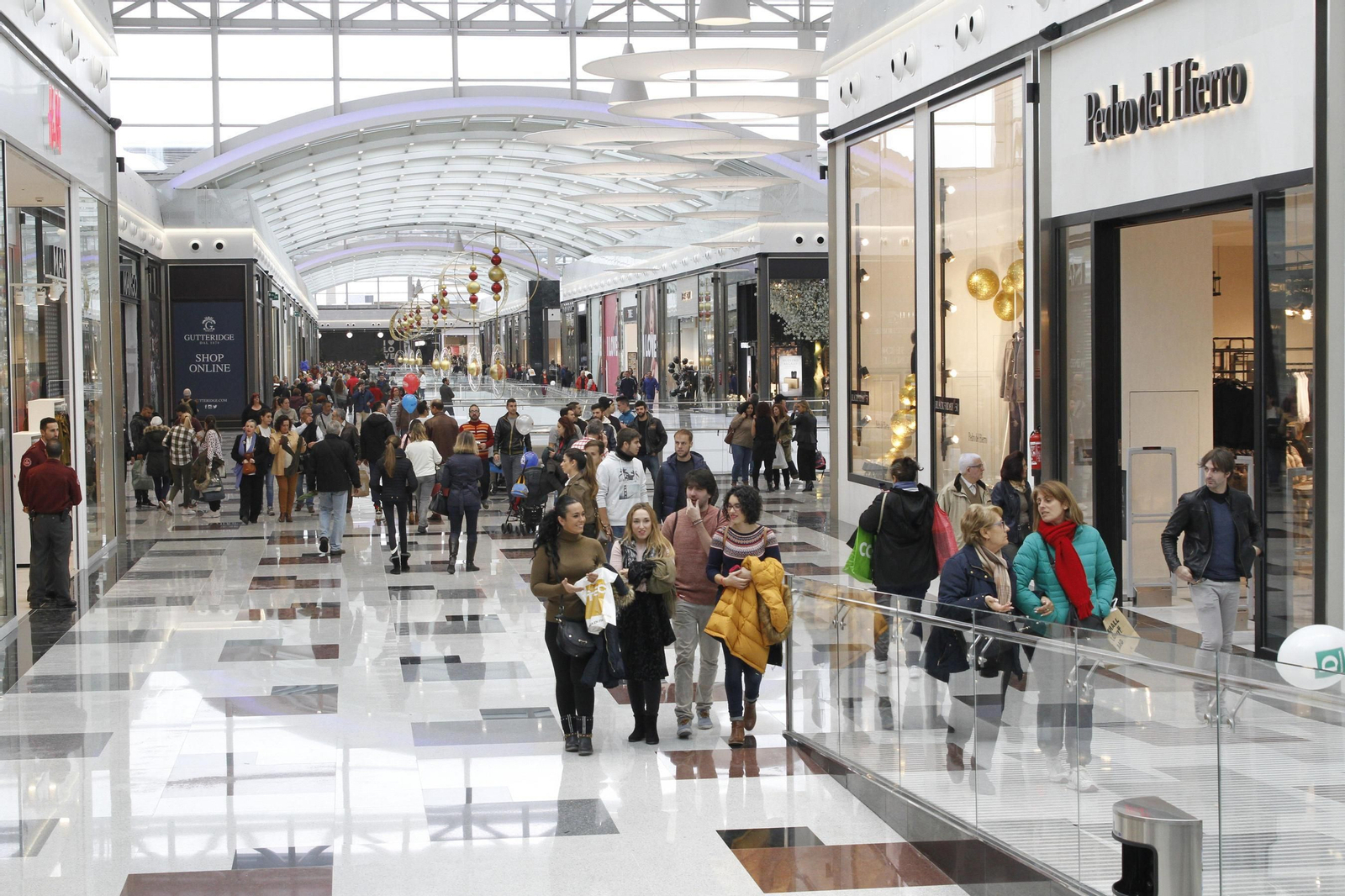 Multitudinaria apertura del Nevada