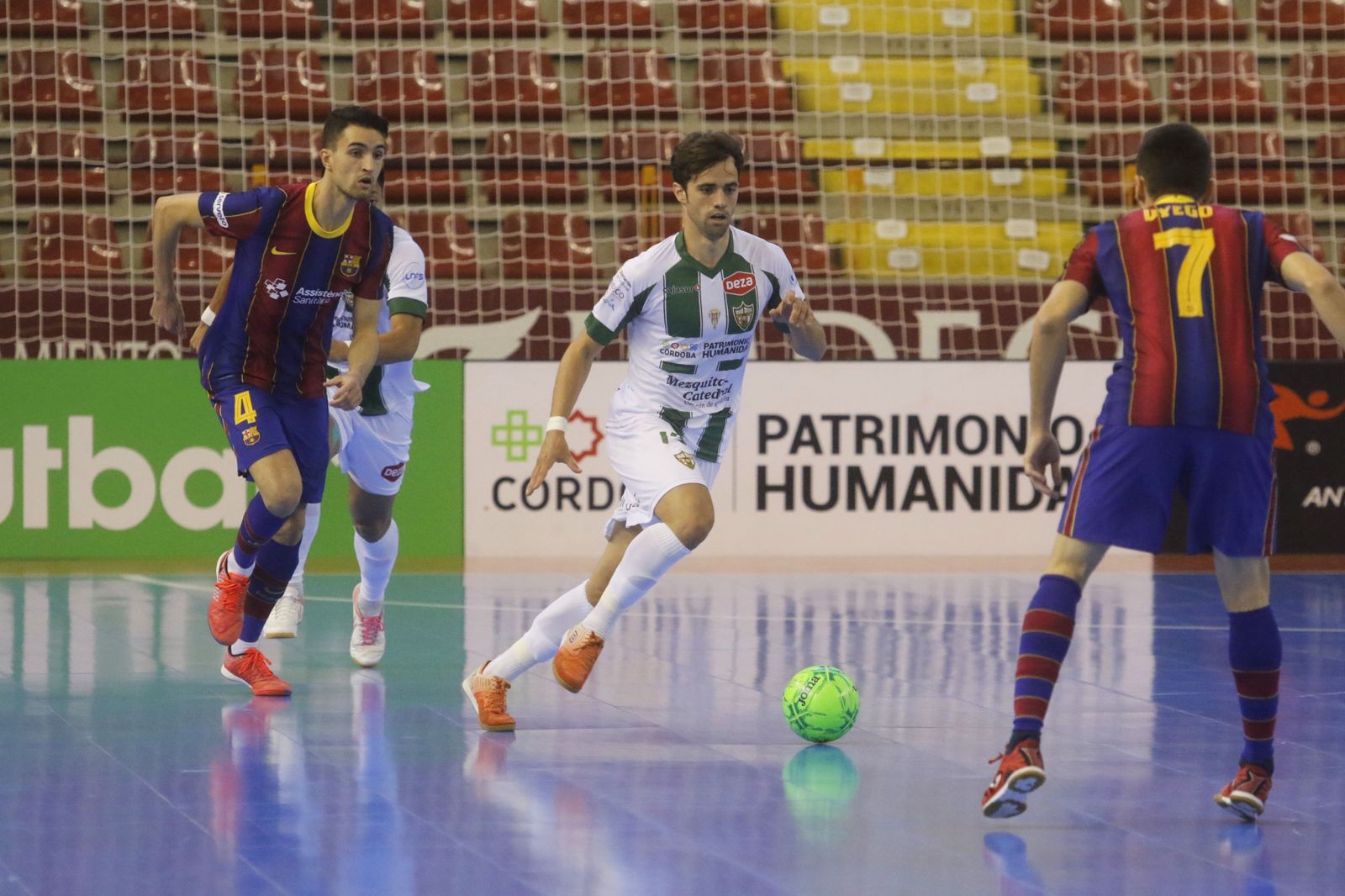 Las fotos de la hazaña: la victoria del Córdoba Futsal ante el Barça
