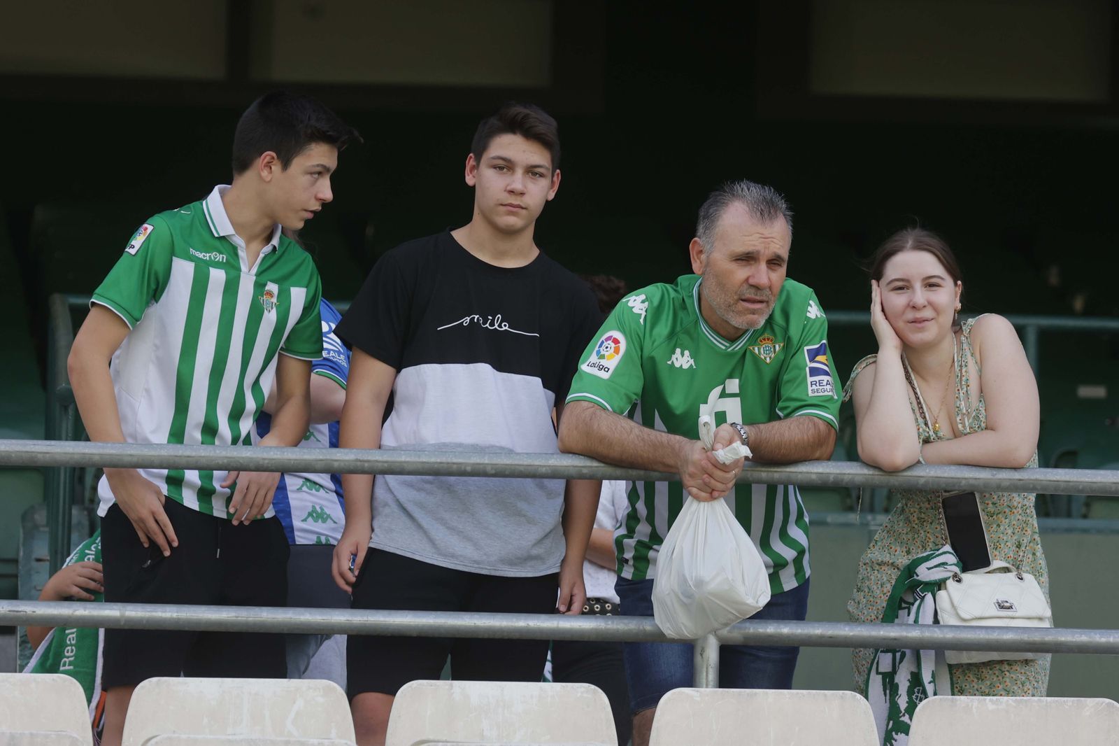 Búscate en las gradas del Villamarín