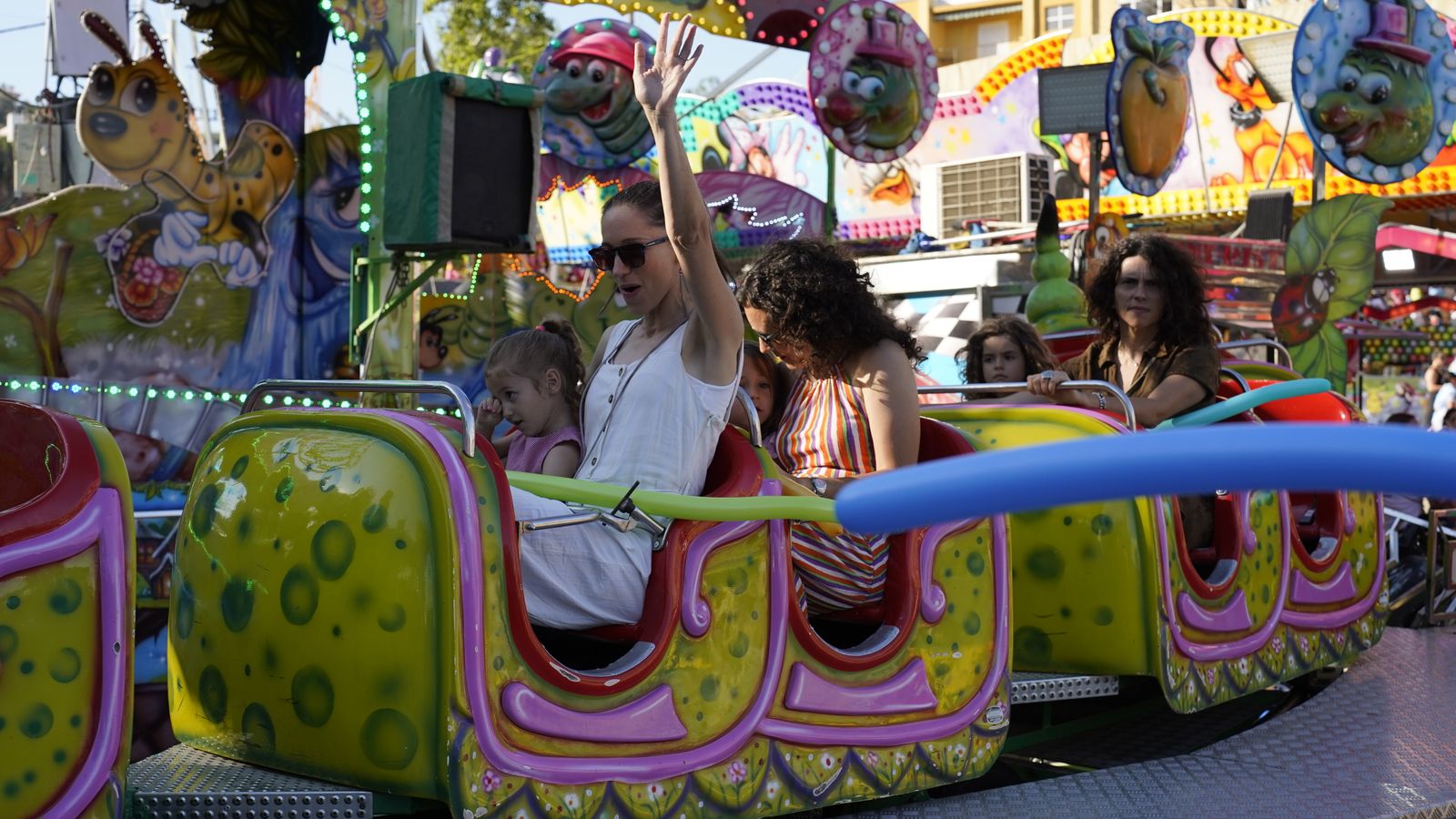 Fotos del día con descuento en las atracciones de la Feria de Algeciras