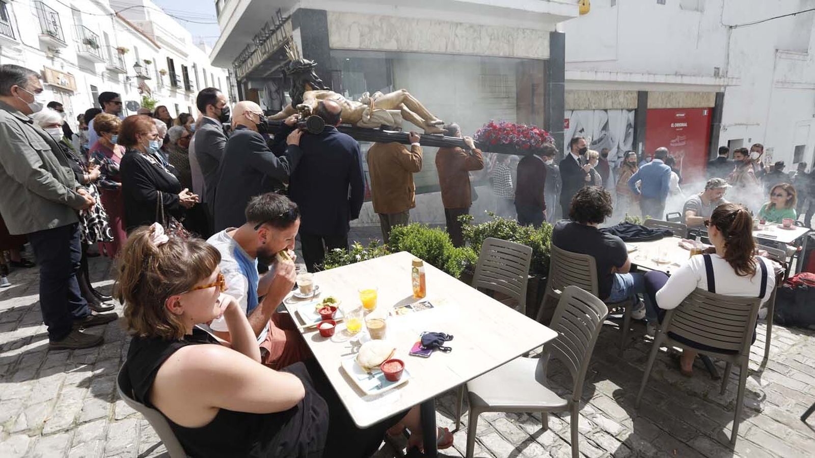 Las imágenes del Viernes Santo en Tarifa: Siete Palabras