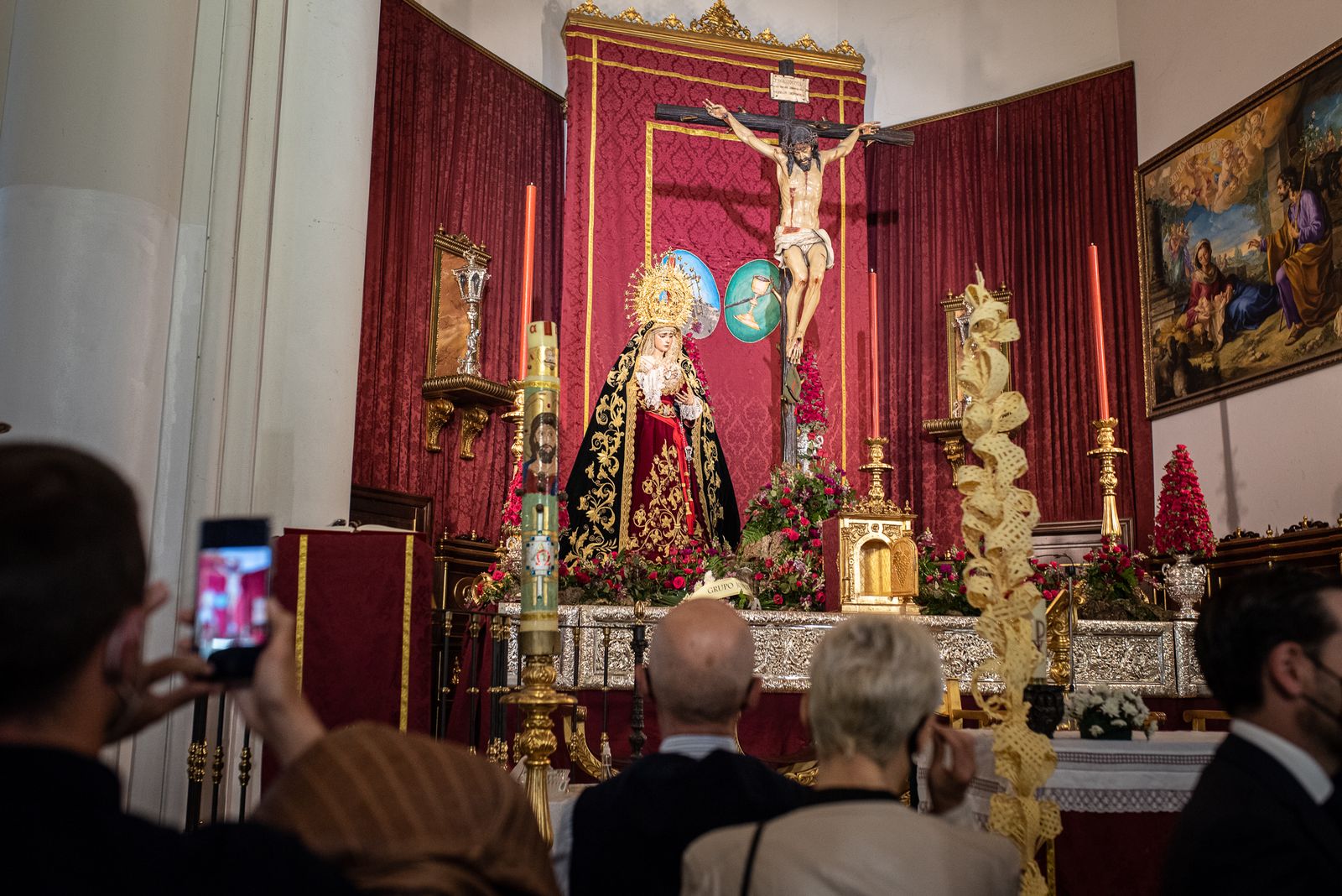 Jueves Santo: Imágenes de las Hermandades del Nazareno y Oración en el Huerto