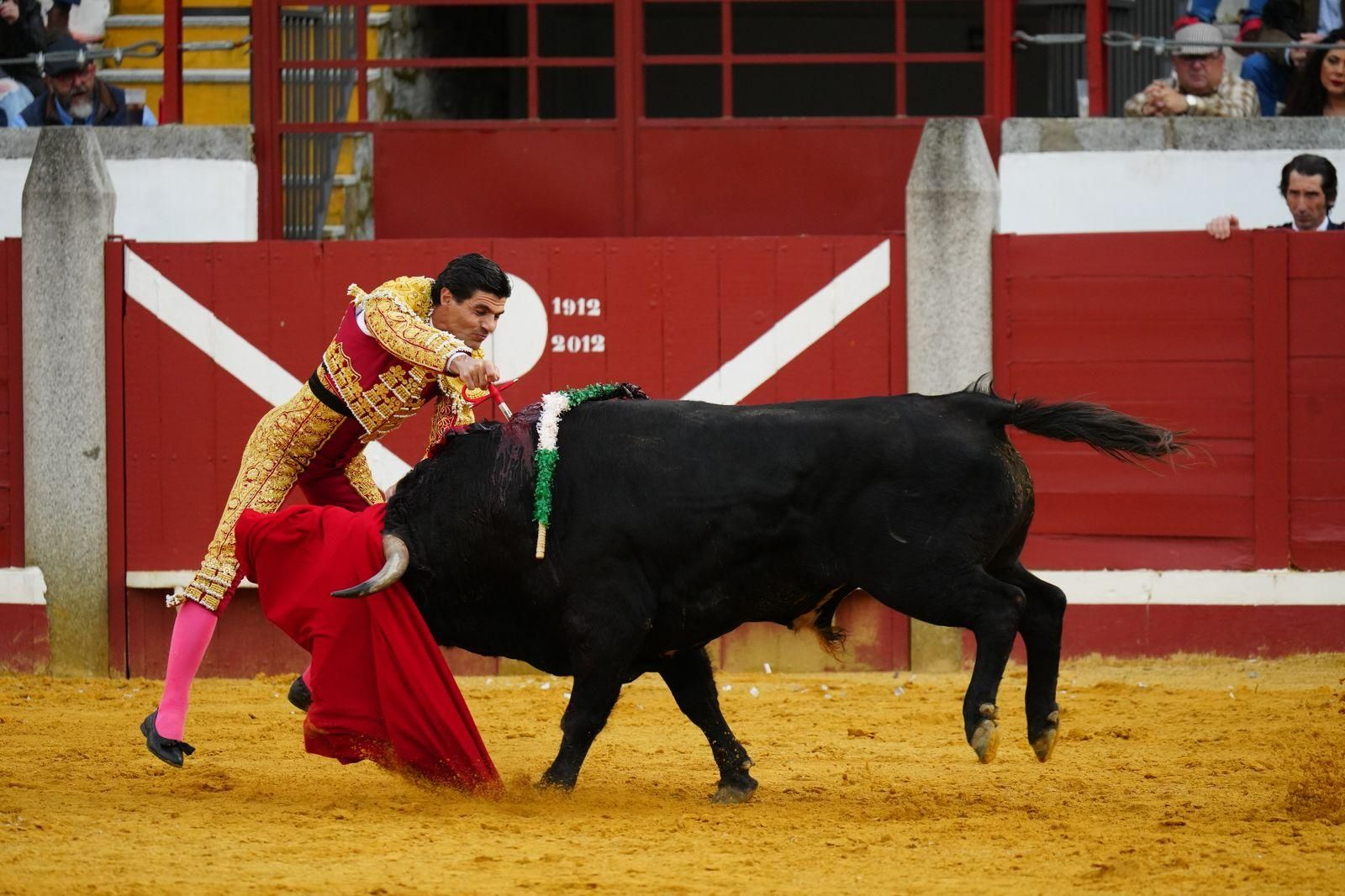 La corrida de primavera con Talavante, Pablo Aguado y Juan Ortega en Pozoblanco, en imágenes