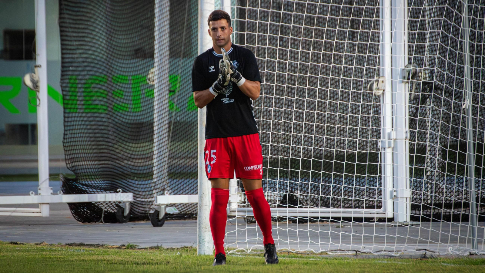David Villegas ya sabe lo que es jugar en Chapín tras estrenarse con el Sevilla Atlético.