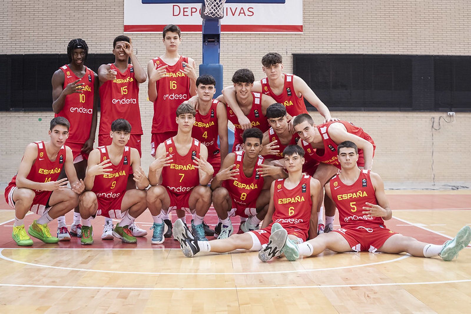 España debuta en el Europeo sub 16