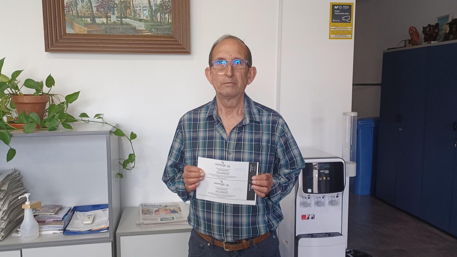 Manuel Díaz, recoge en nombre de su mujer María Luisa Baez Jiménez