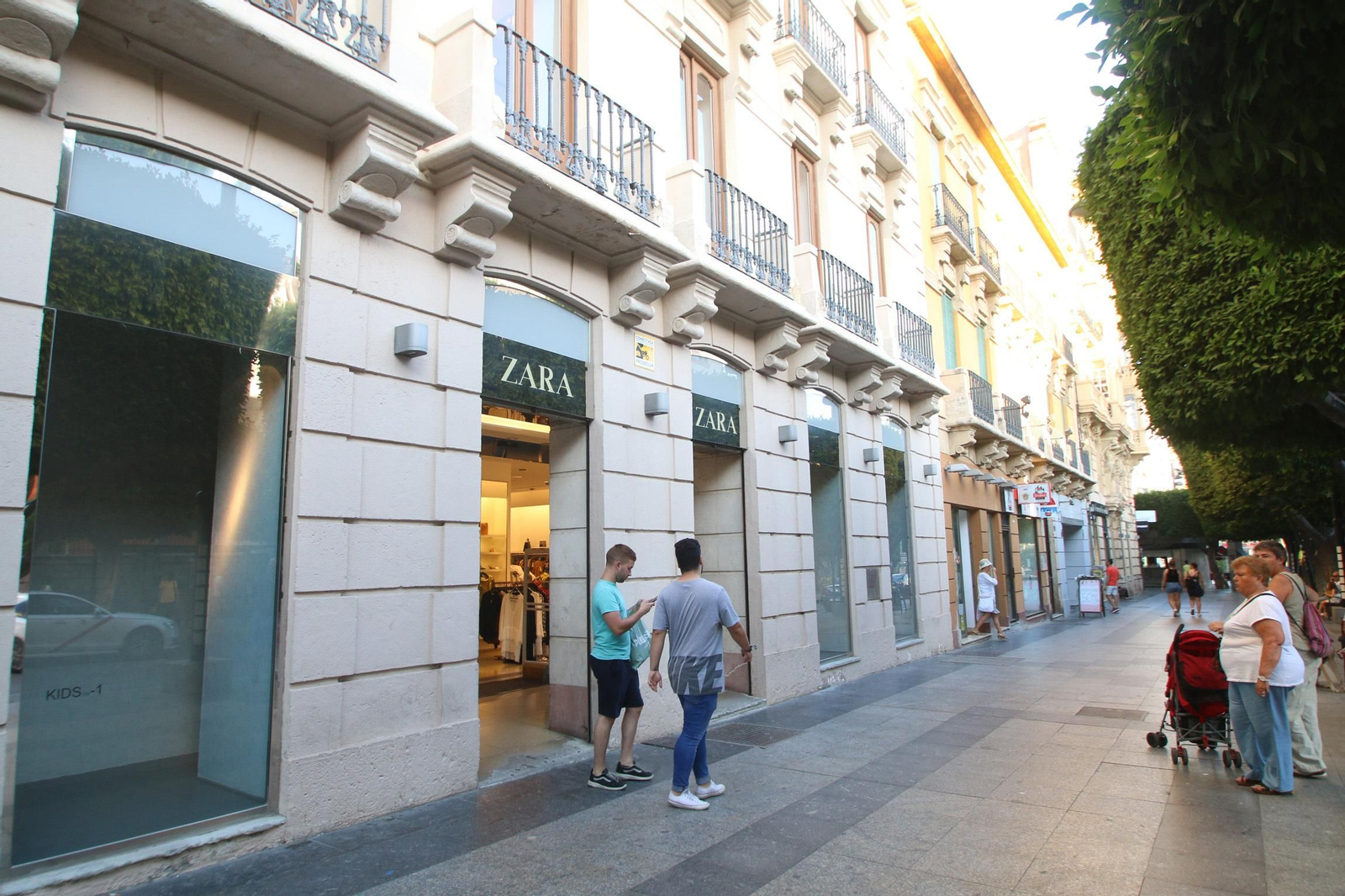 Una tienda de Zara en Almería.