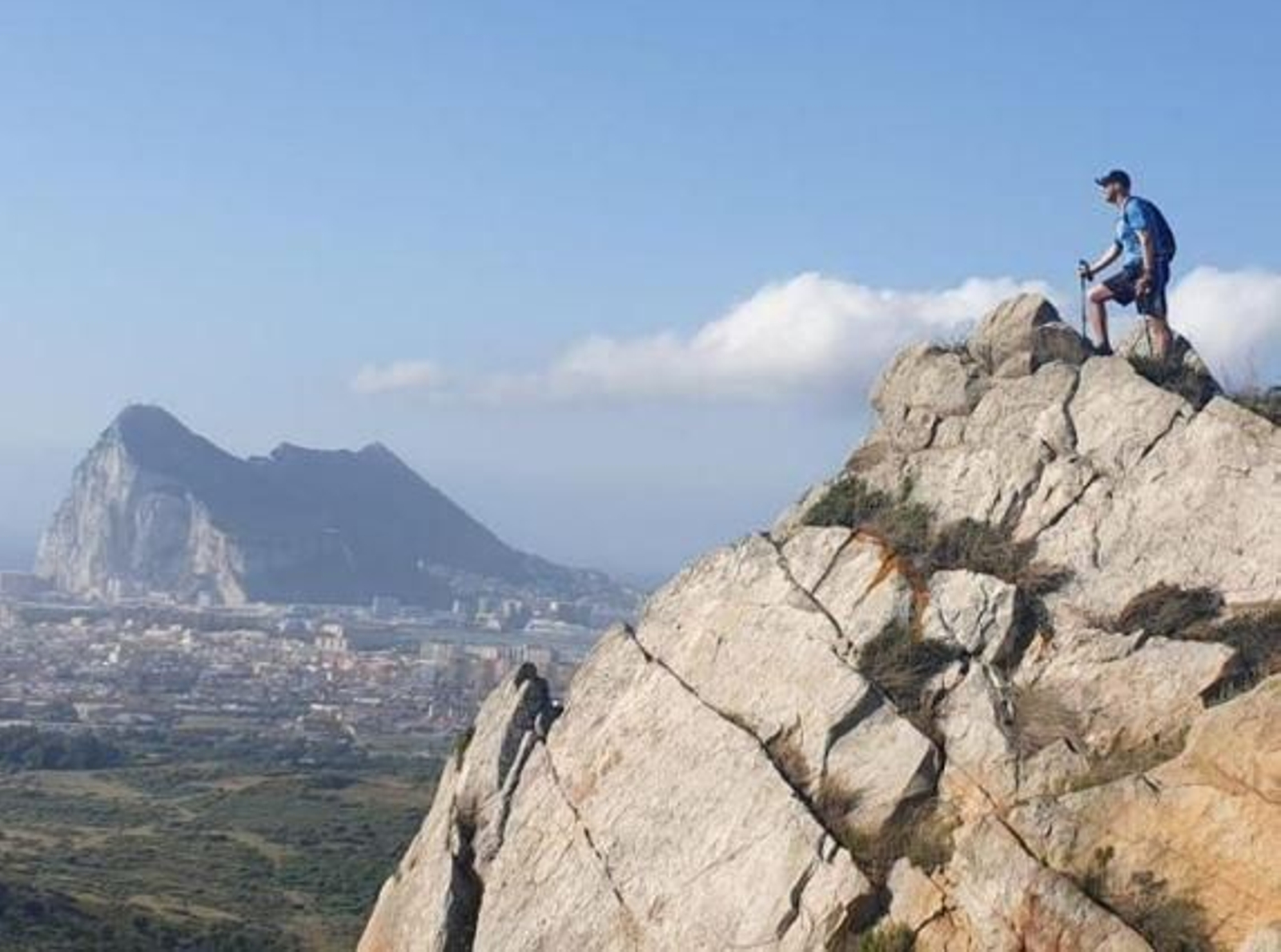 Una vista desde las alturas de parte del Campo de Gibraltar.