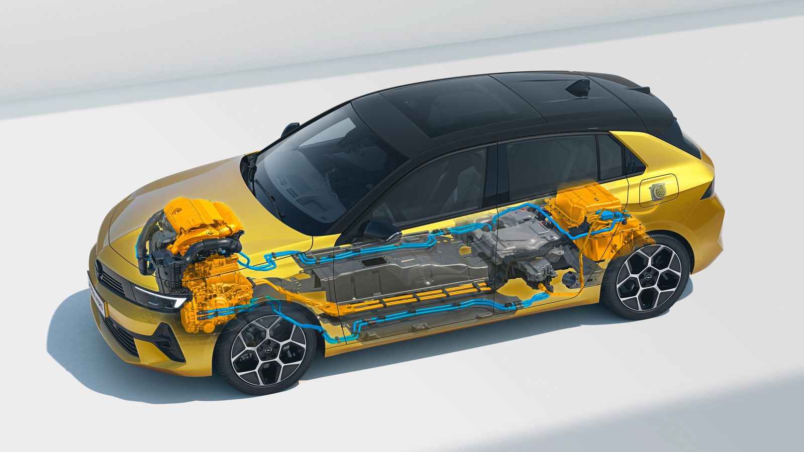 Las dos versiones híbridas enchufables tienen un sistema de propulsión semejante. Lo que cambia entre ellas es la potencia del motor térmico.