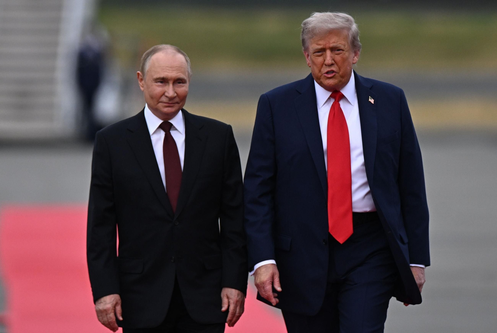 Las imágenes de la reunión de Trump con Putin en Alaska