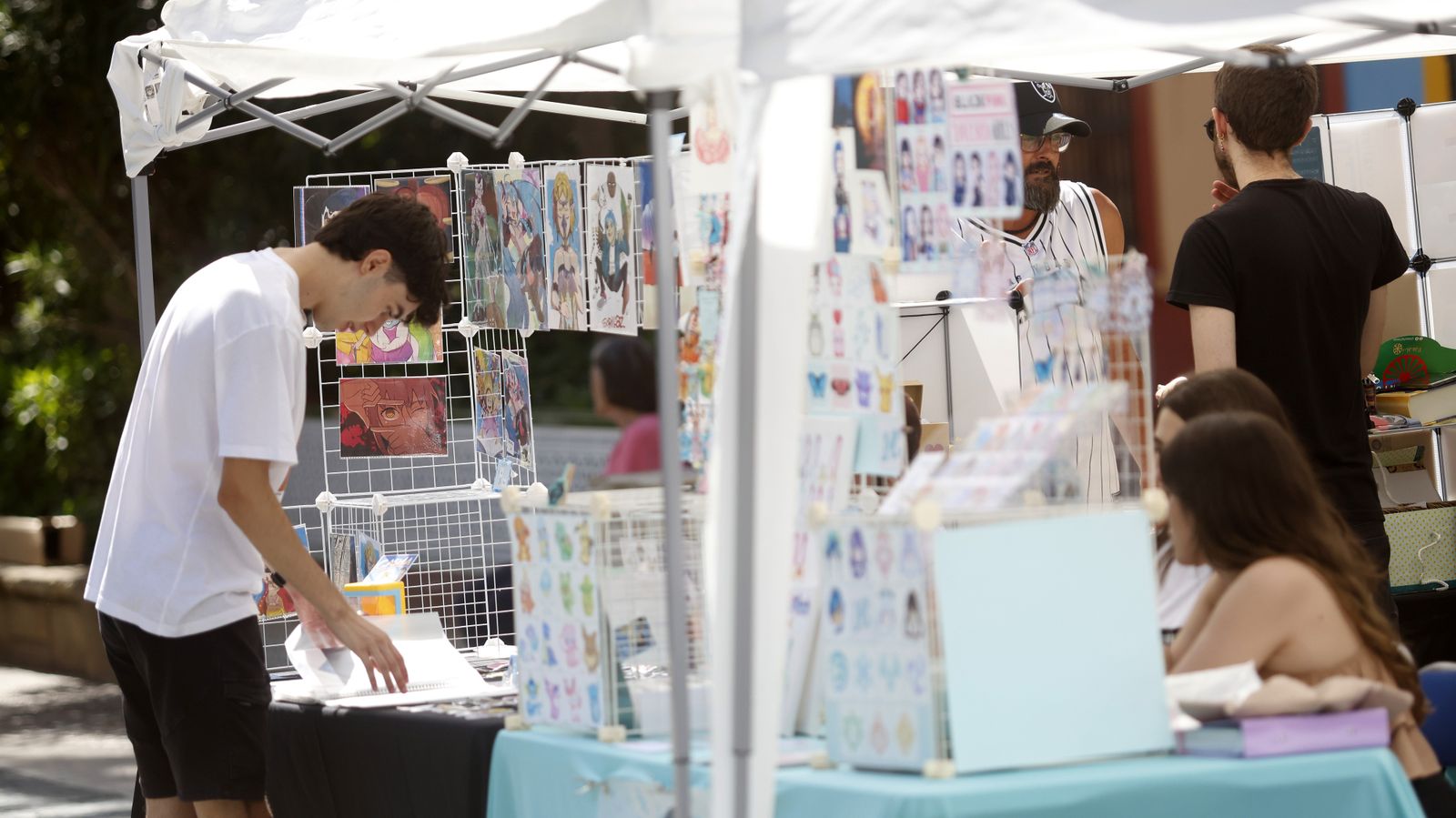 Las fotos de la jornada sobre manga y cómic celebrada en la plaza Fariñas de La Línea