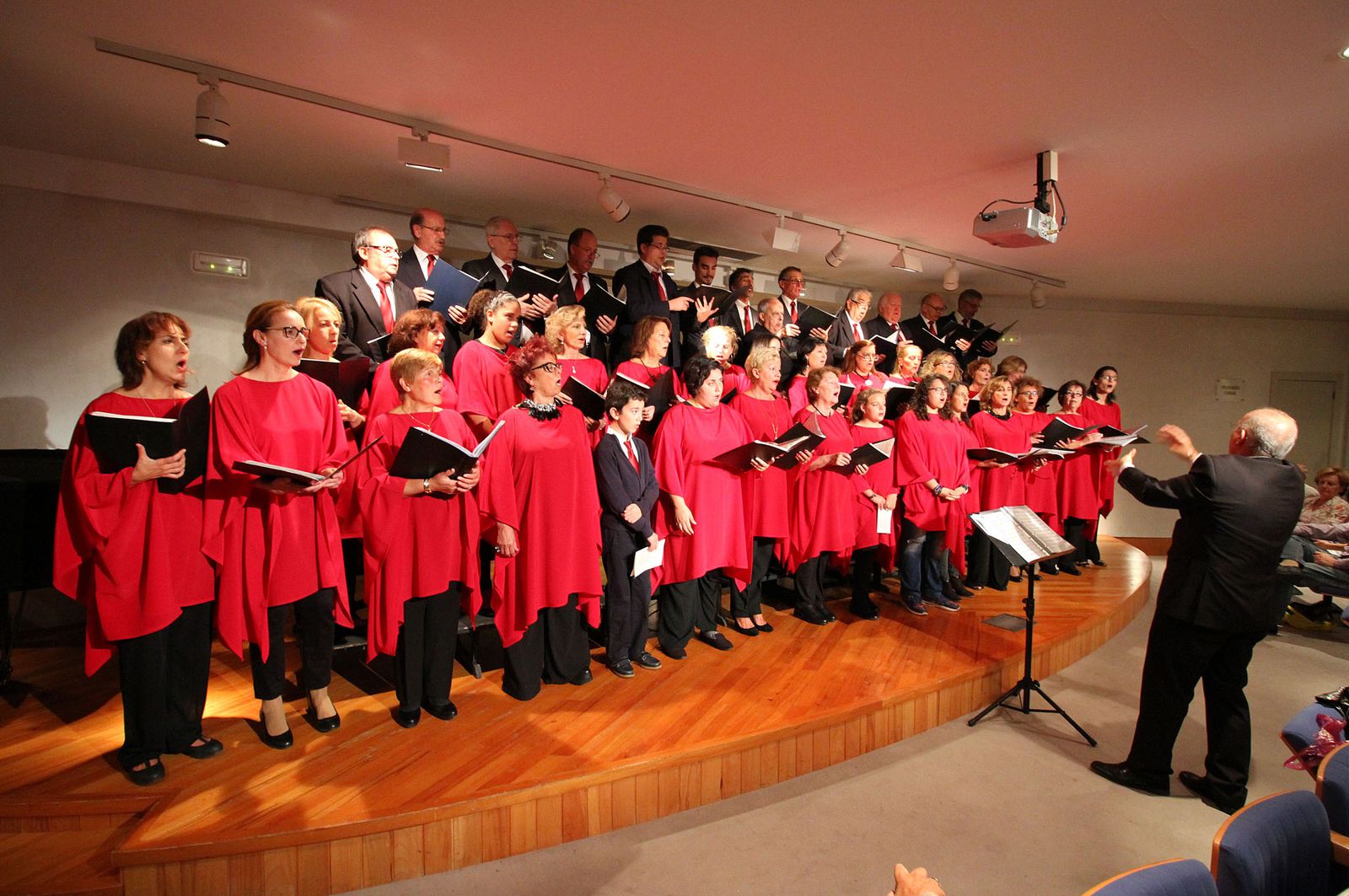 El Orfeón y Escolanía de Huelva.