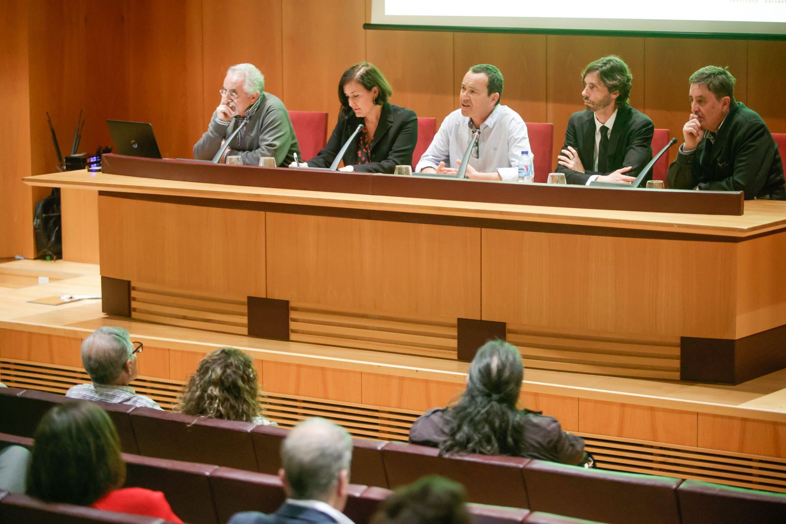De izquierda a derecha: Luciano Rodríguez, Irene Larraza, Jordi Gracia, Pere Almeda y Luis García Montero.