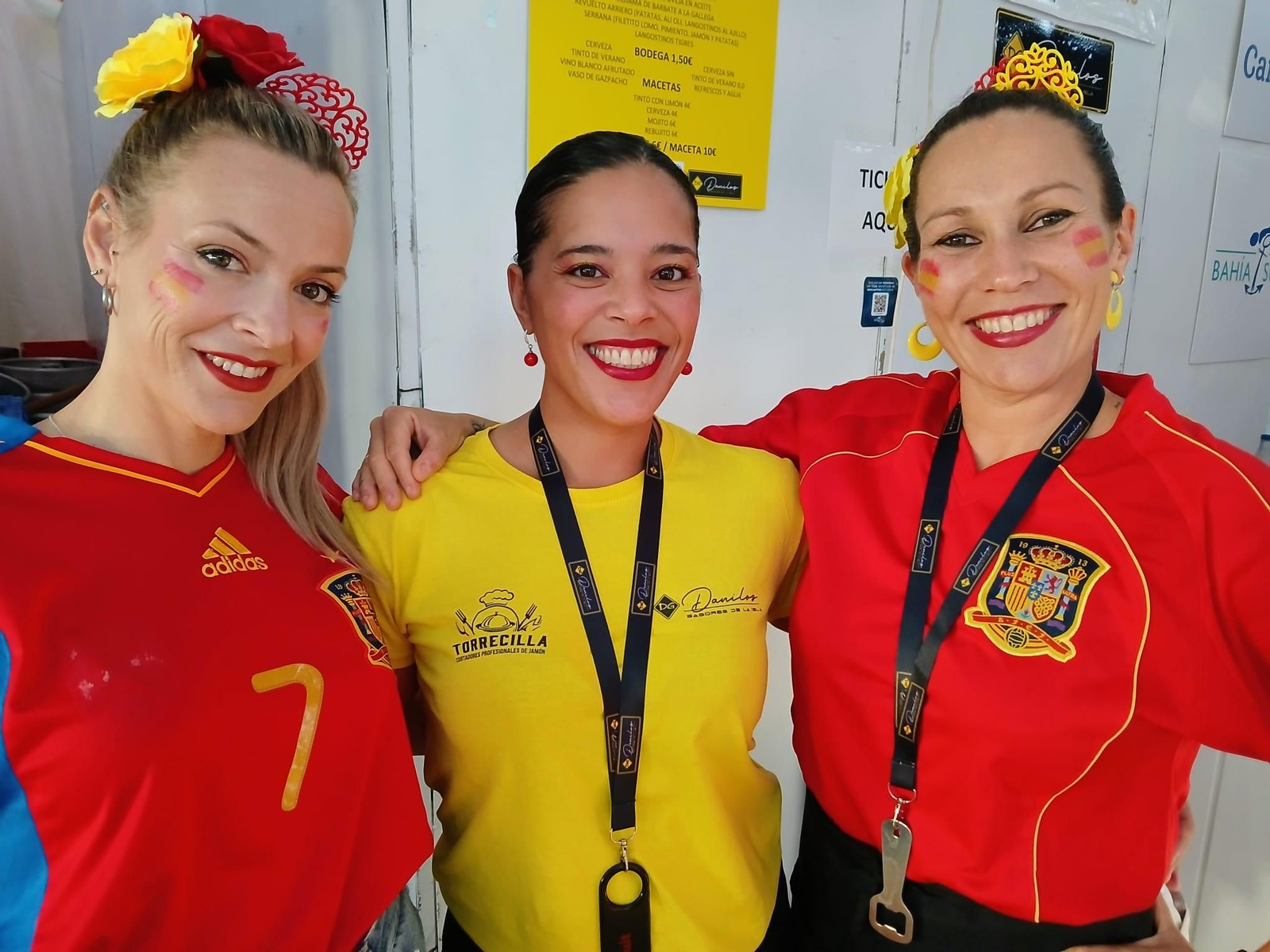 Así se ha vivido el triunfo de España desde la Feria de San Fernando: búscate en las imágenes