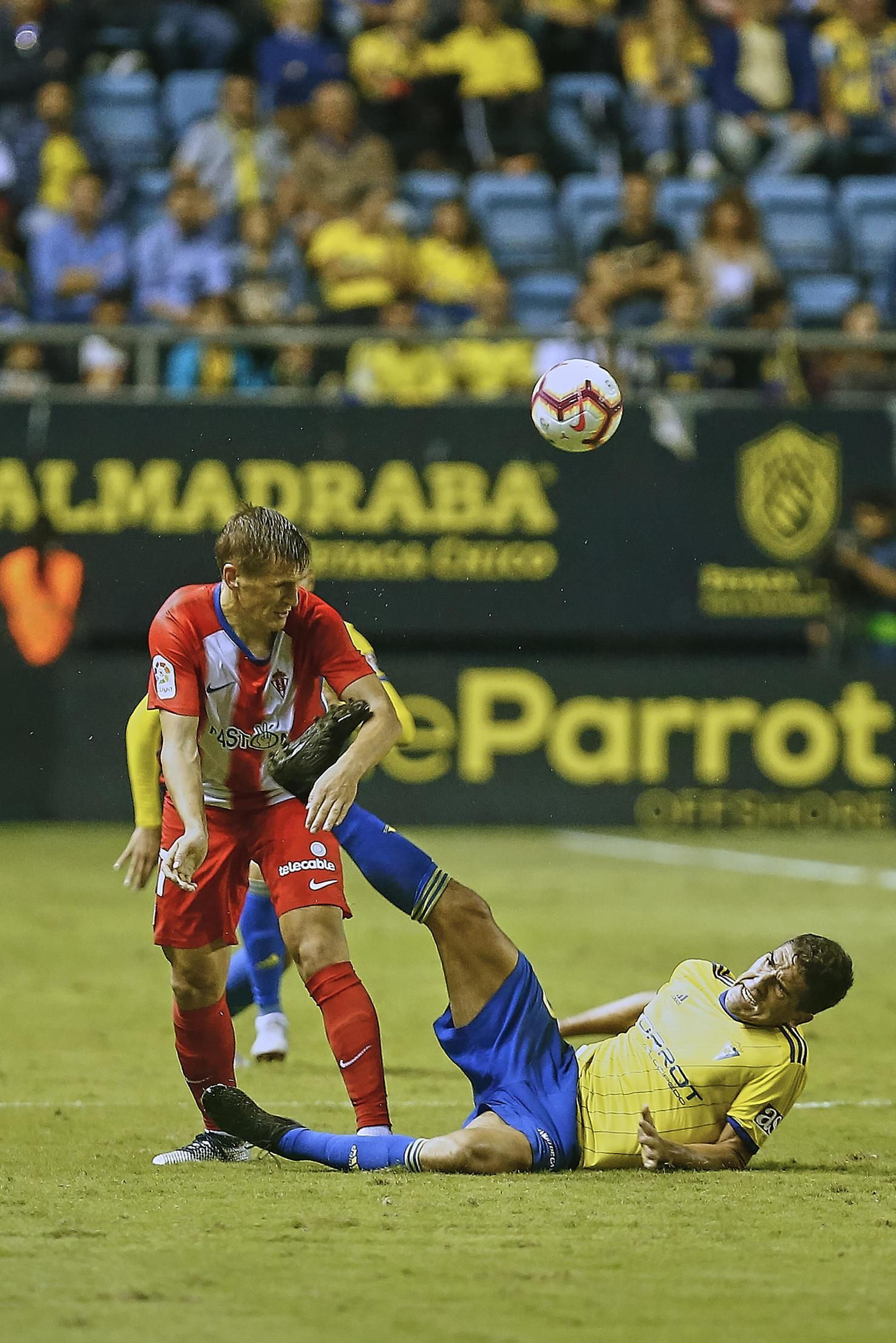 Las imágenes del Cádiz-Sporting