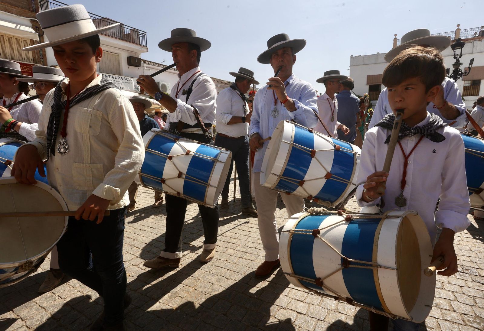 Presentación de las hermandades en Villamanrique
